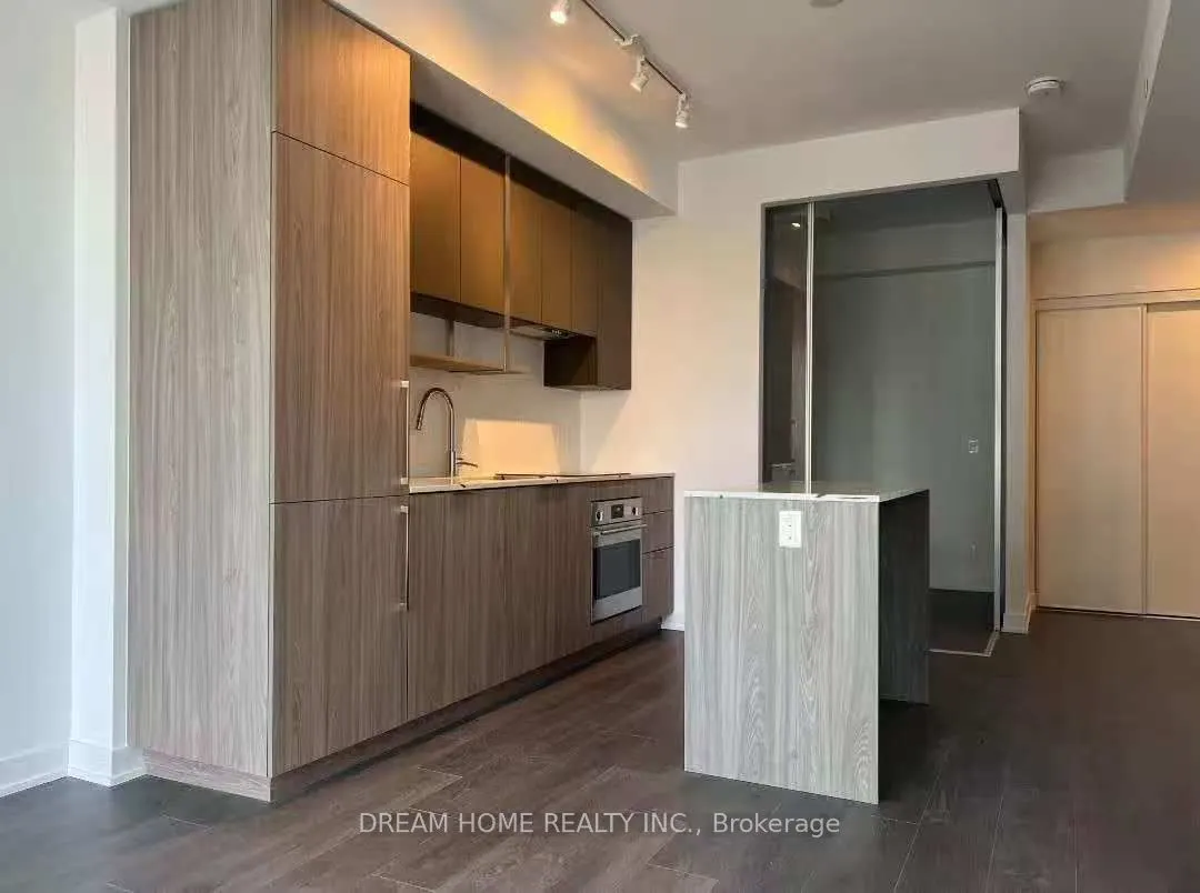 15 Holmes Avenue, #1503