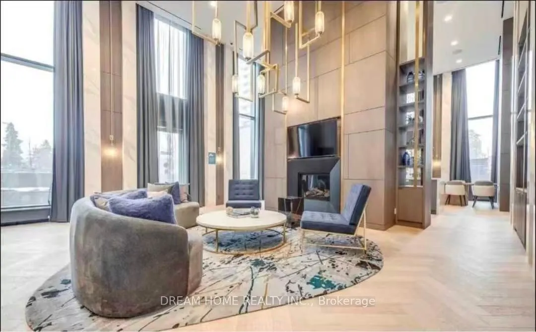 15 Holmes Avenue, #1503