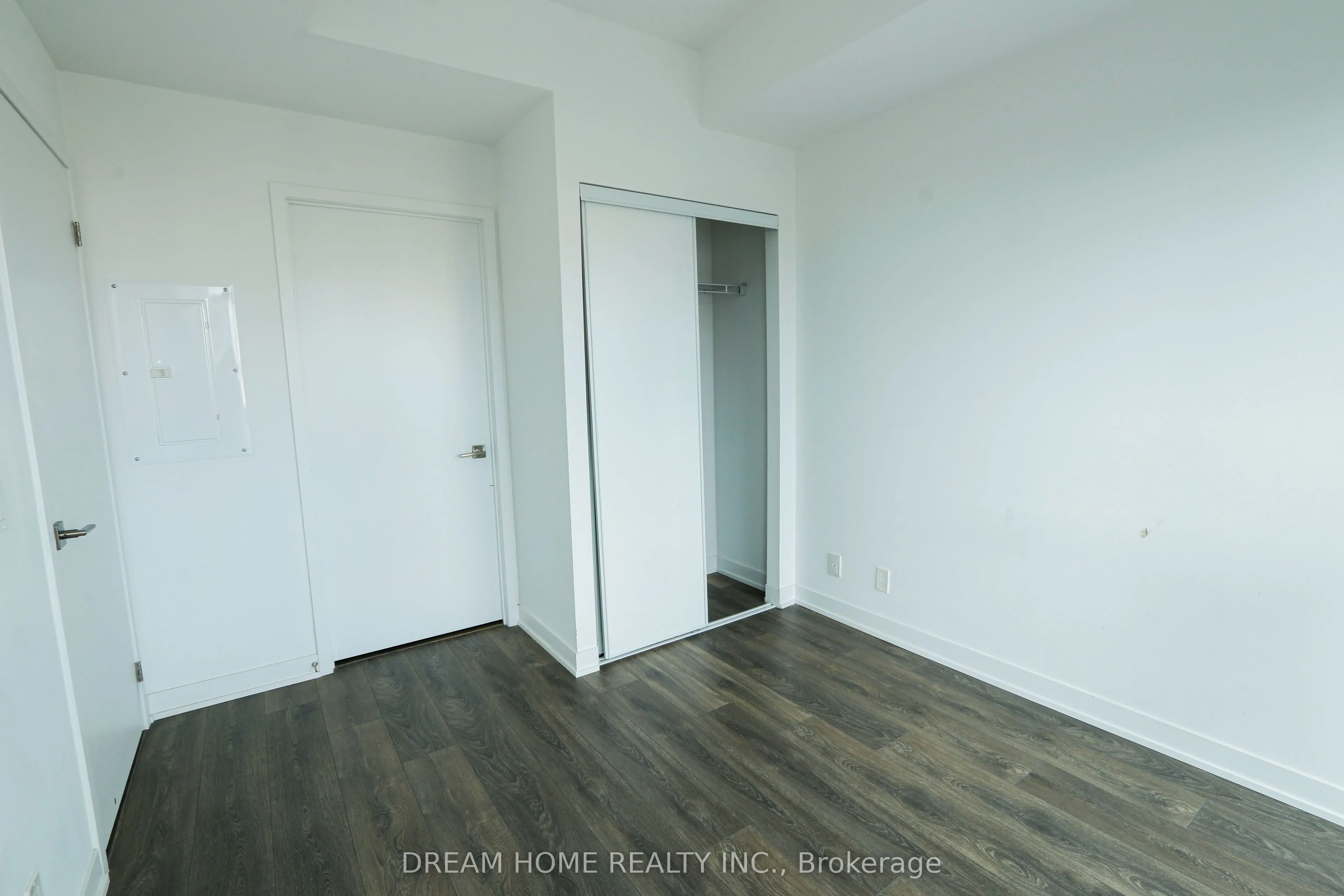 15 Holmes Avenue, #1503