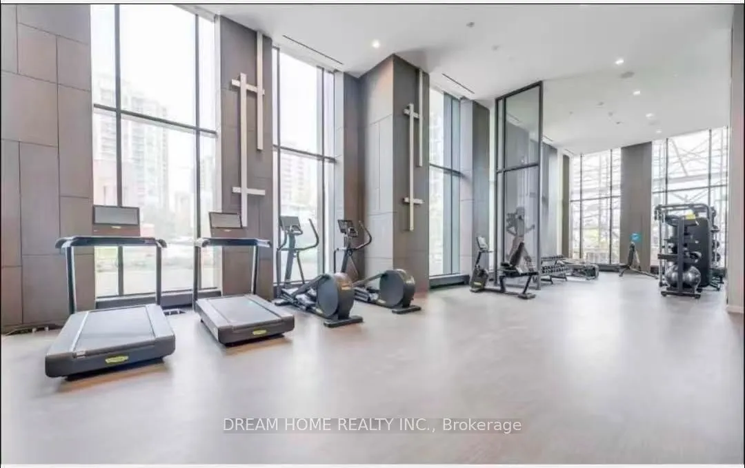 15 Holmes Avenue, #1503