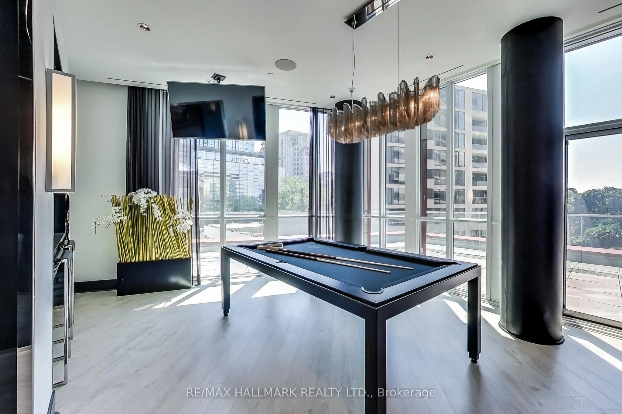 32 Davenport Road, #2107