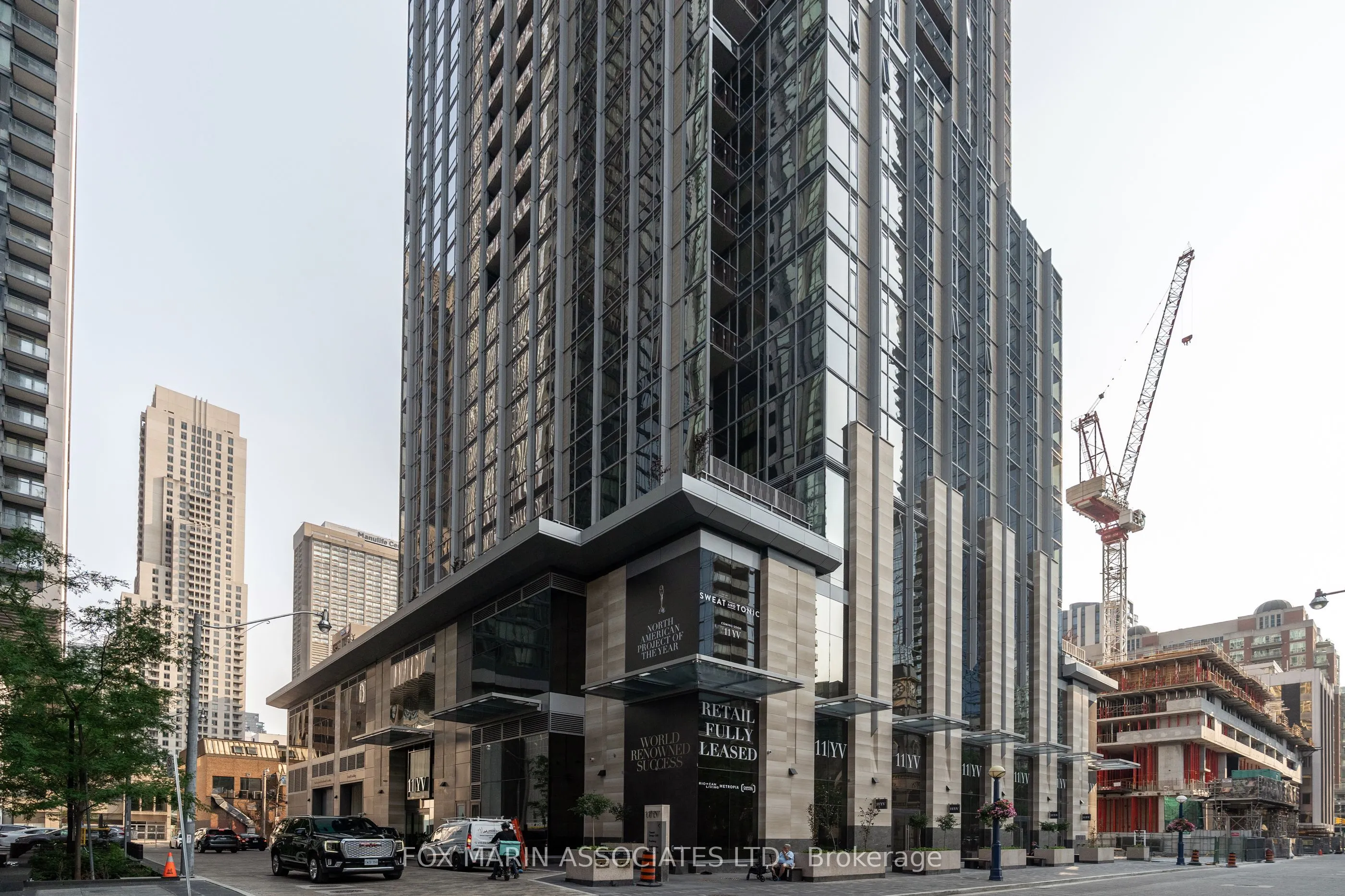 11 Yorkville Avenue, #808