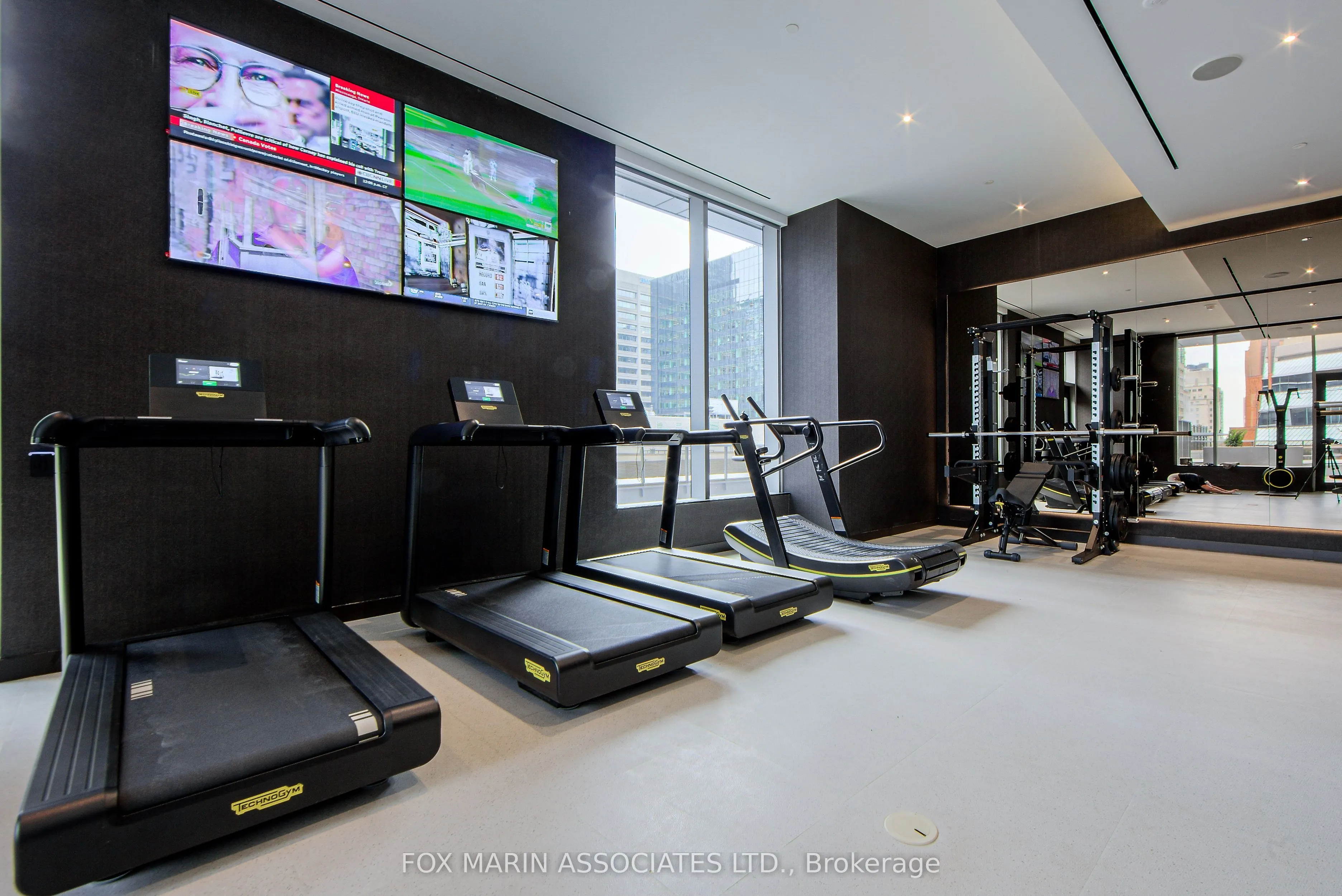 11 Yorkville Avenue, #808
