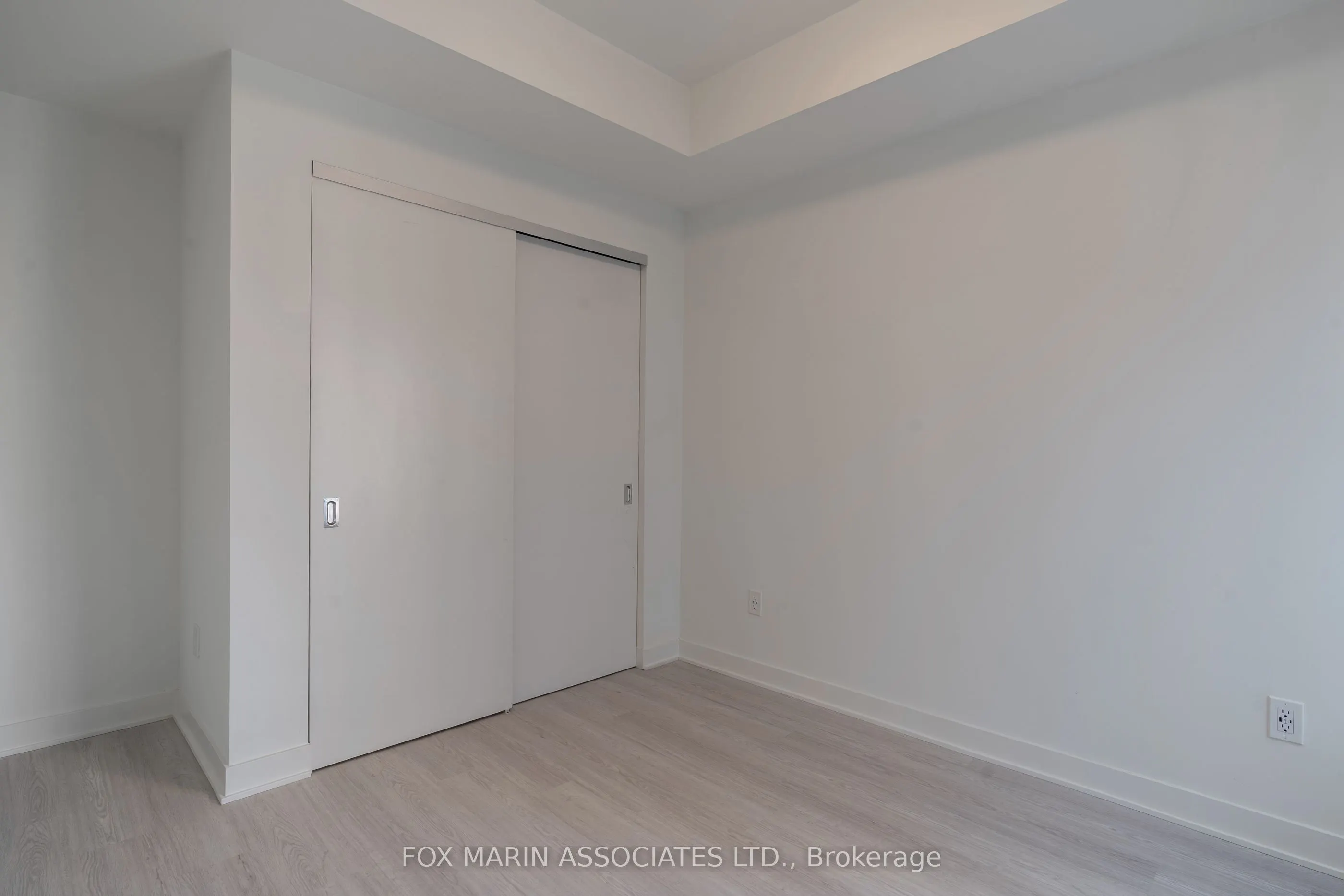 11 Yorkville Avenue, #808