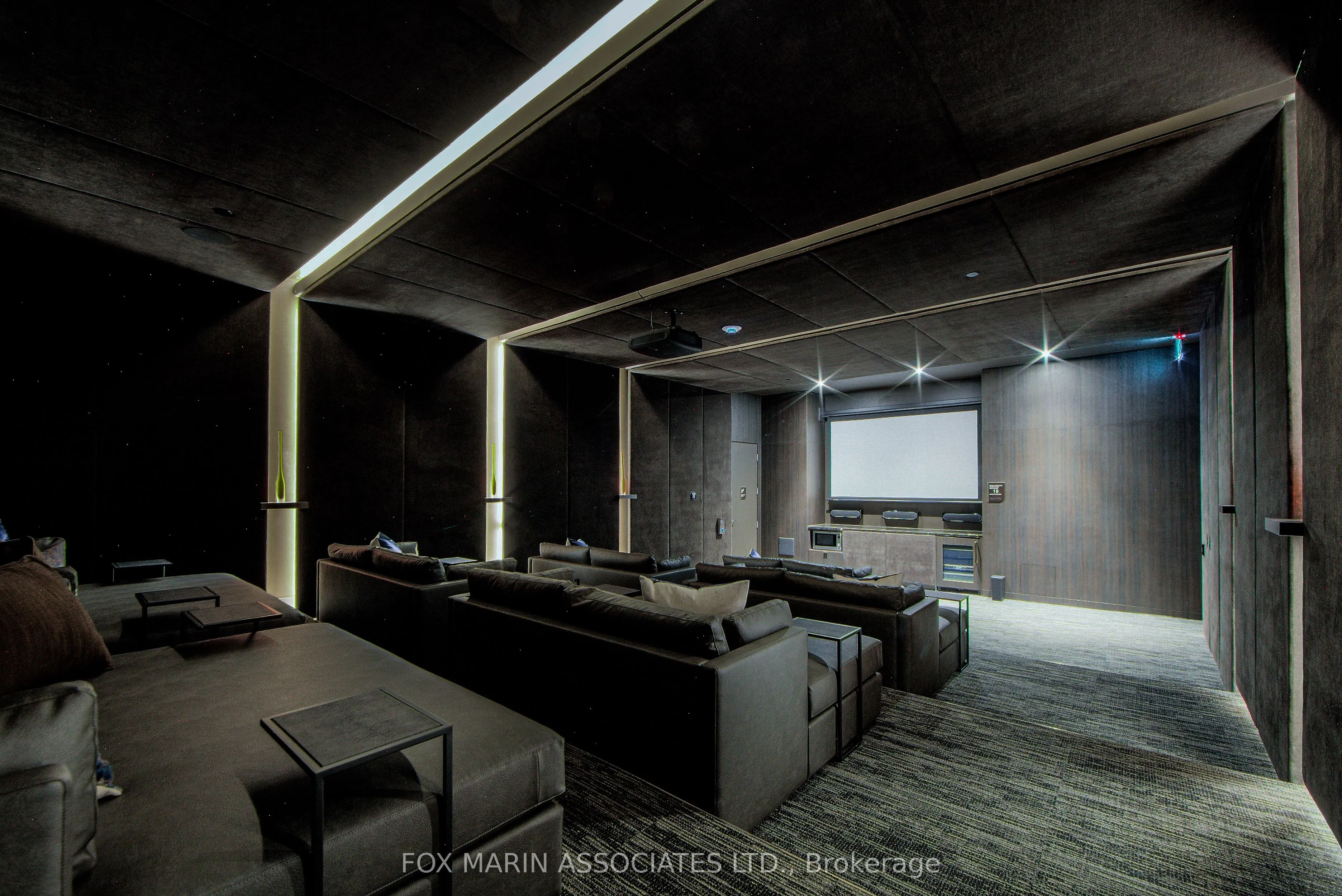 11 Yorkville Avenue, #808
