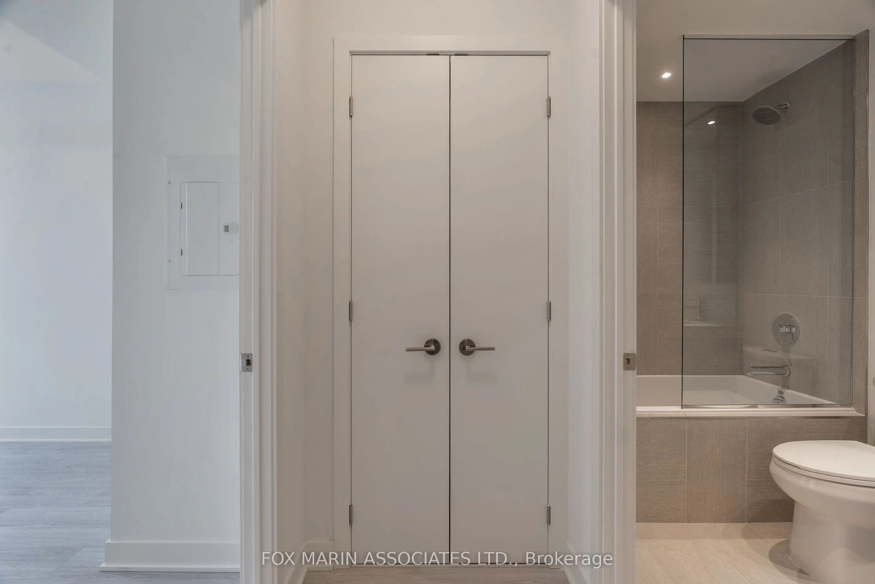 11 Yorkville Avenue, #713