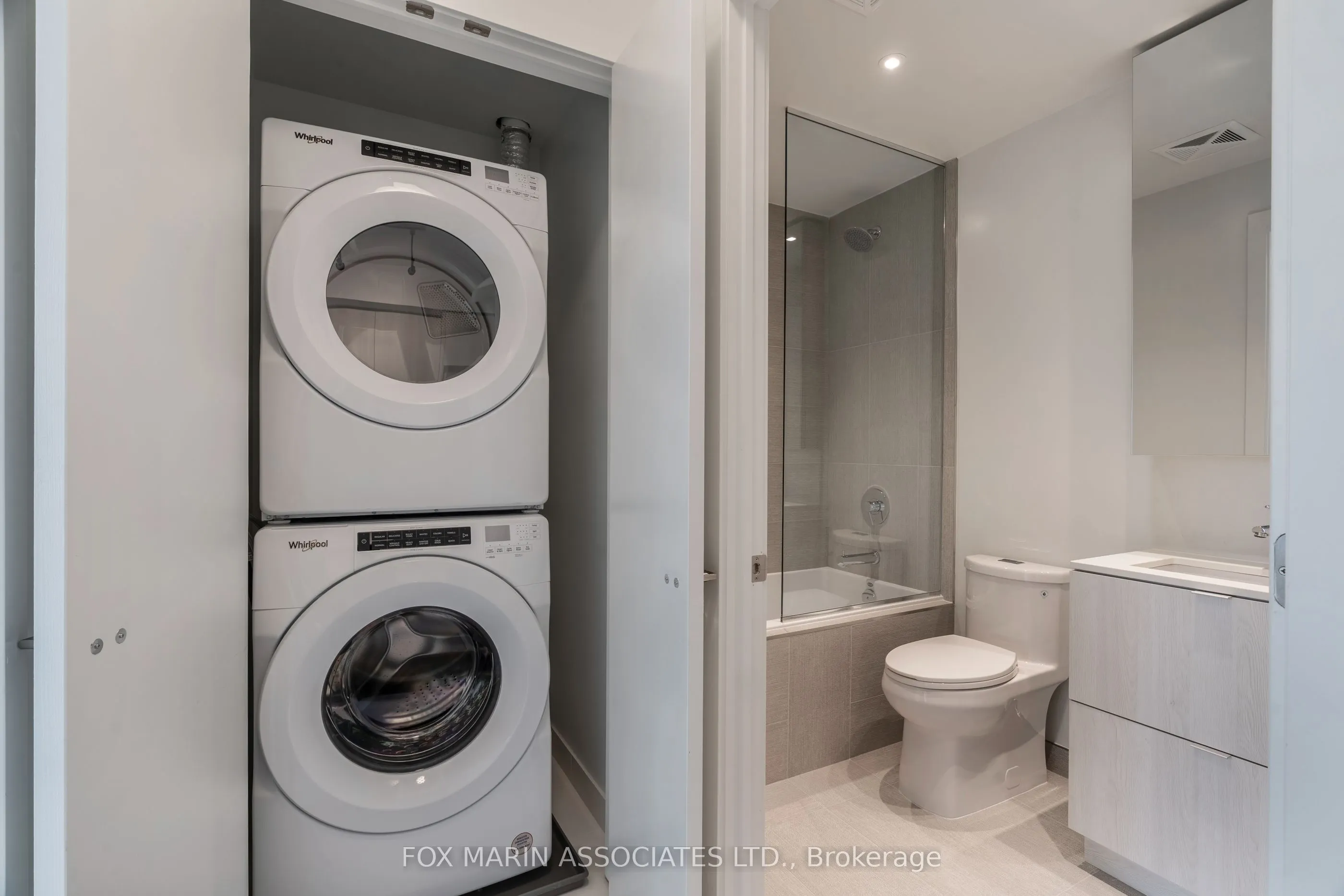 11 Yorkville Avenue, #713