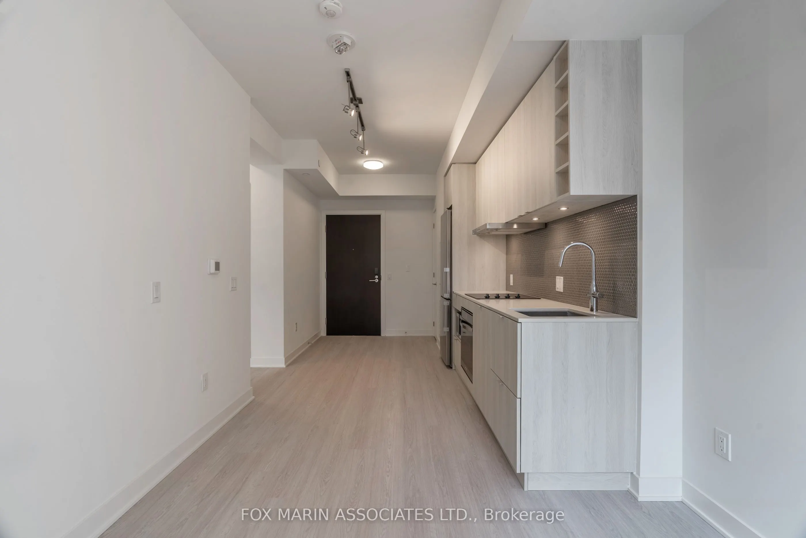 11 Yorkville Avenue, #713