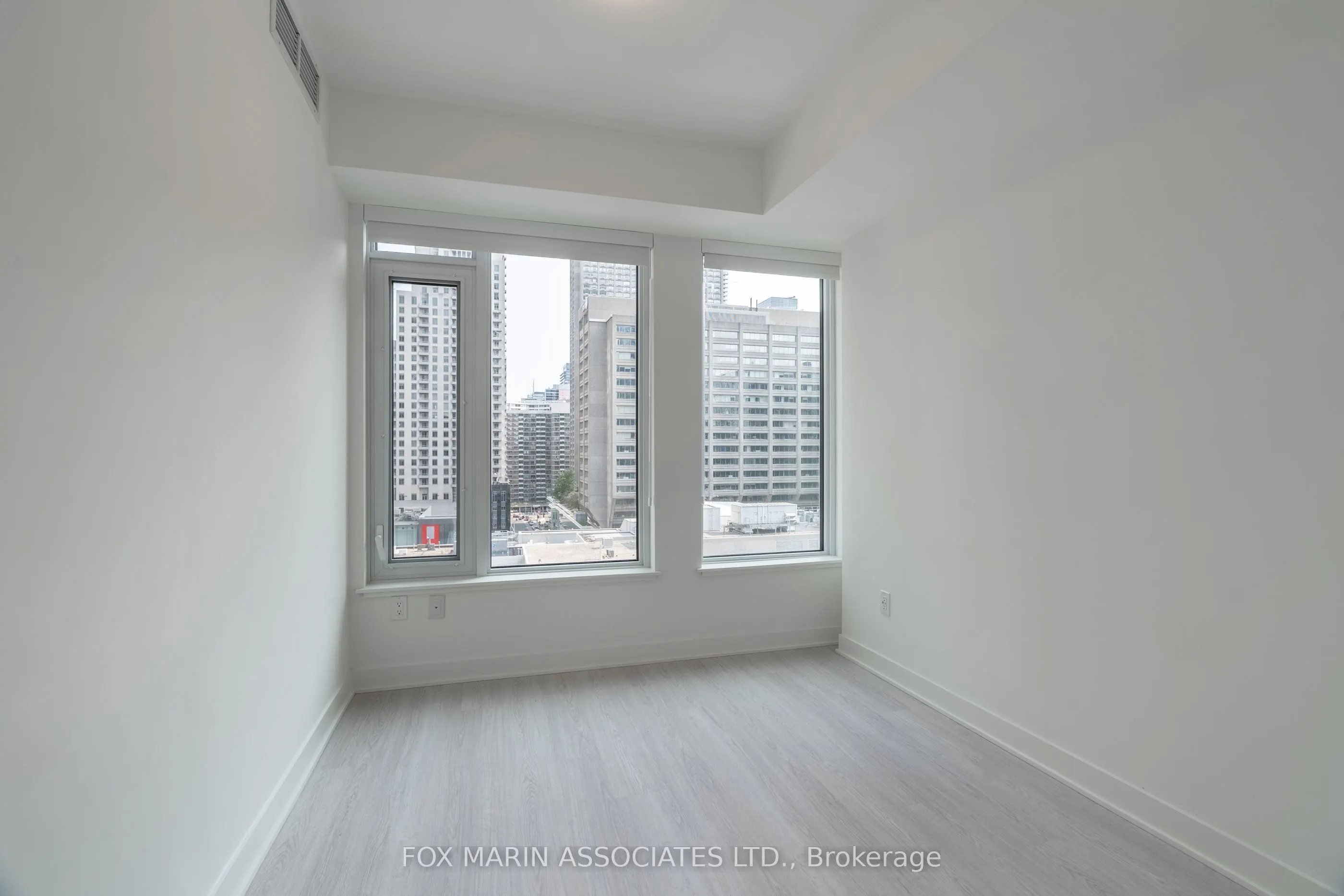 11 Yorkville Avenue, #713