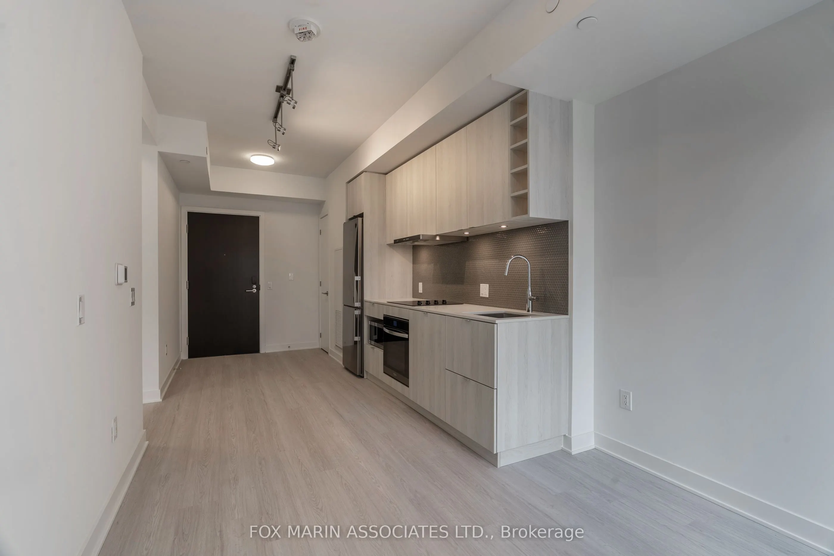 11 Yorkville Avenue, #713