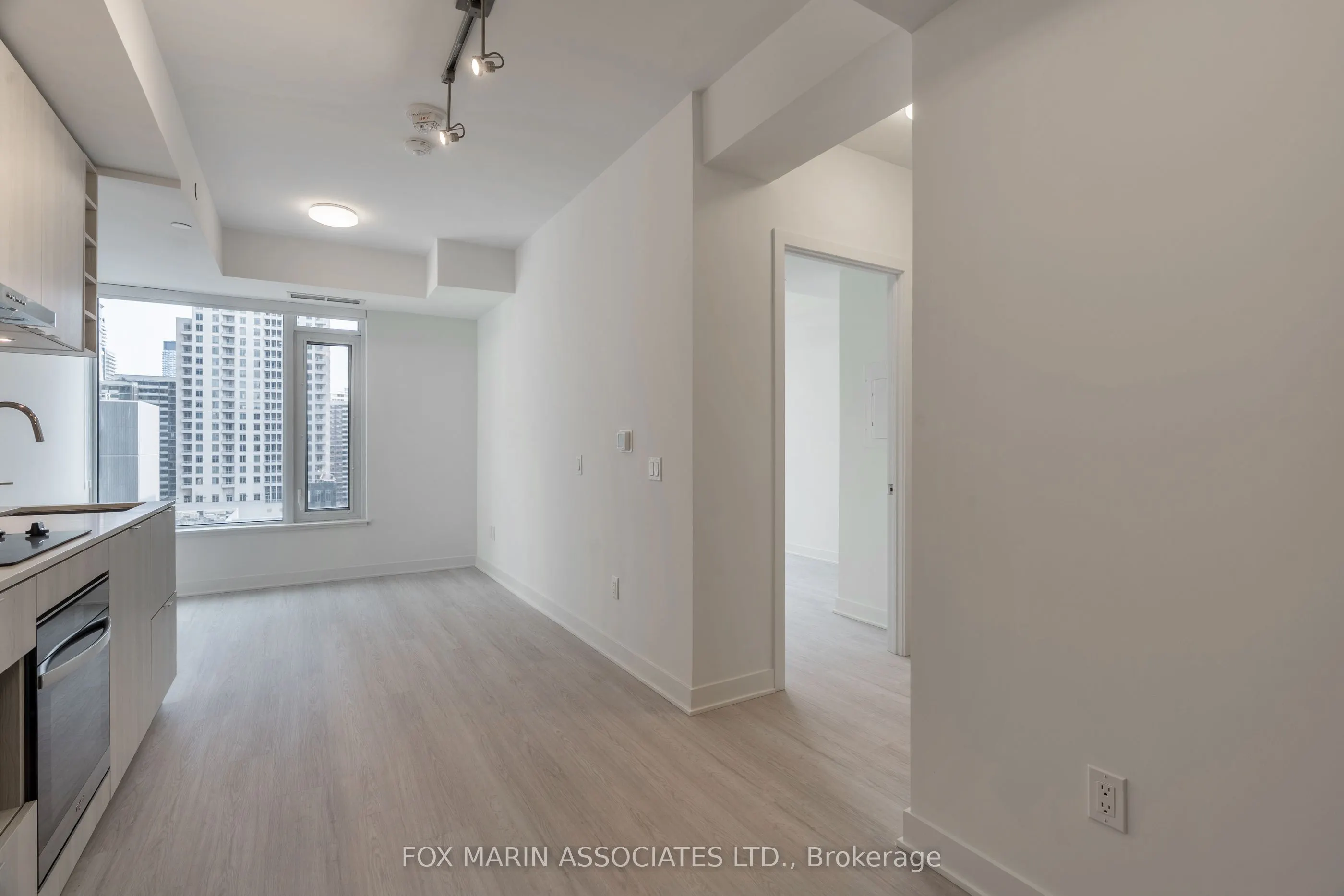 11 Yorkville Avenue, #713