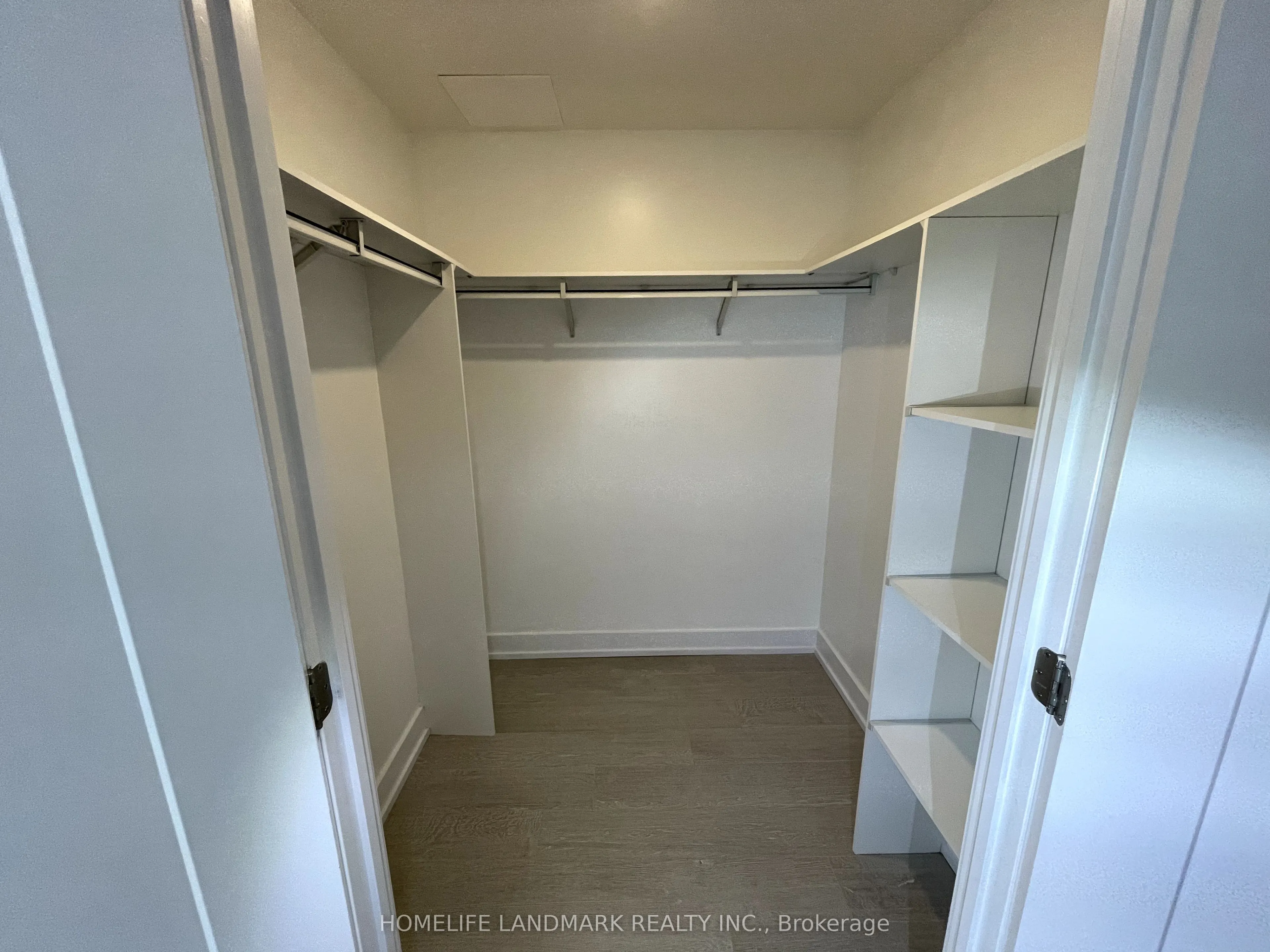25 Adra Grado Way, #338
