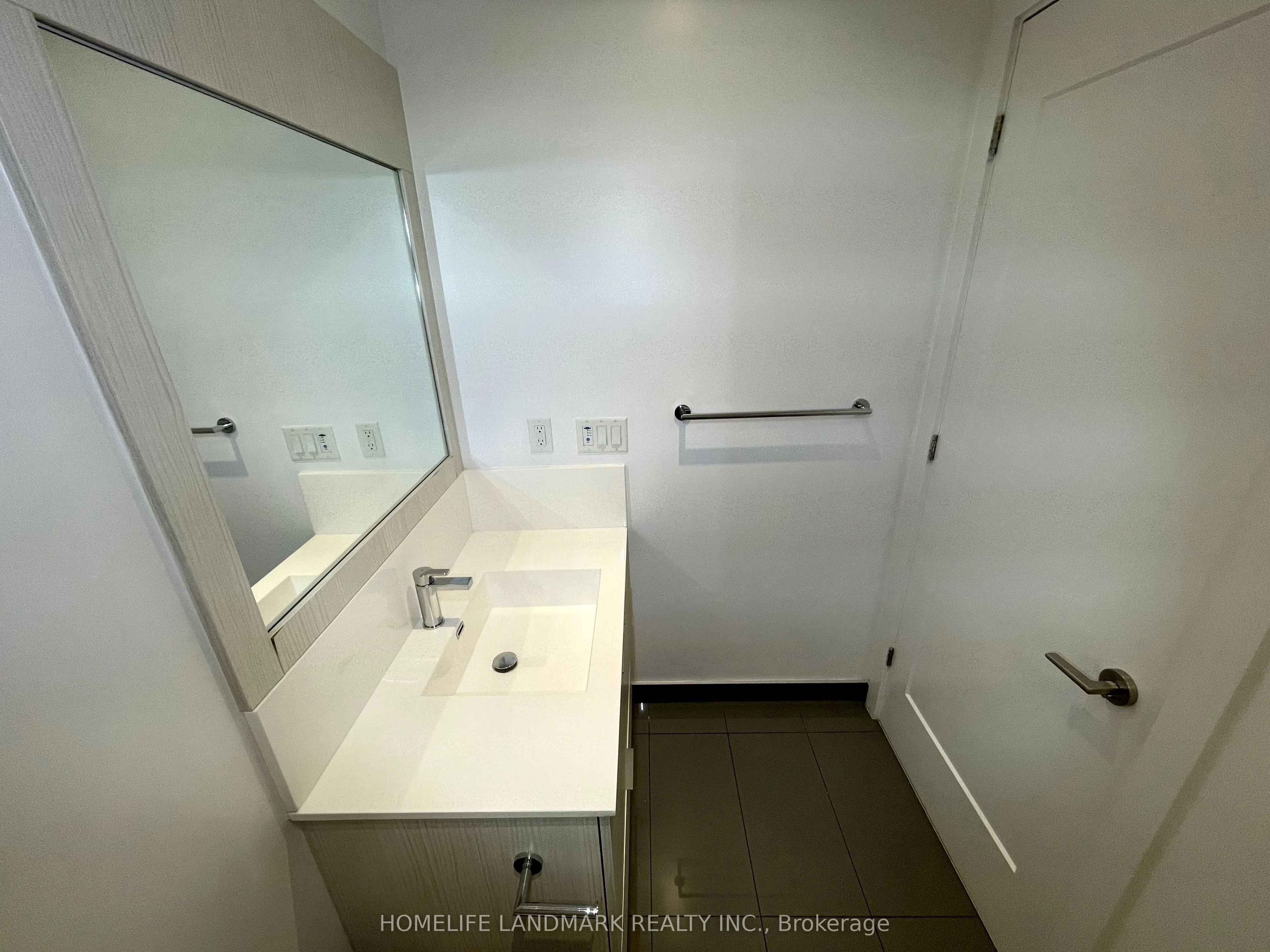25 Adra Grado Way, #338