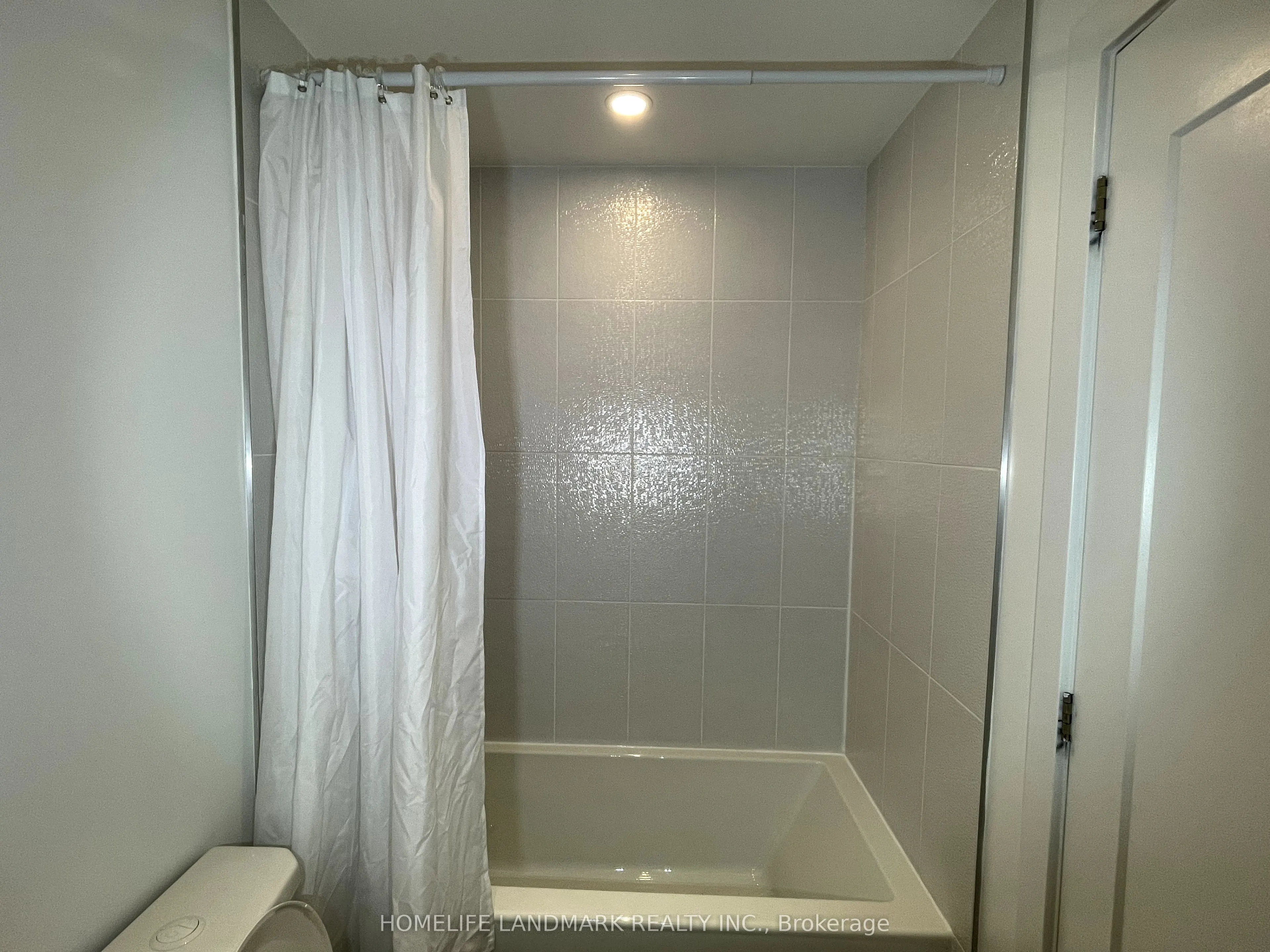 25 Adra Grado Way, #338