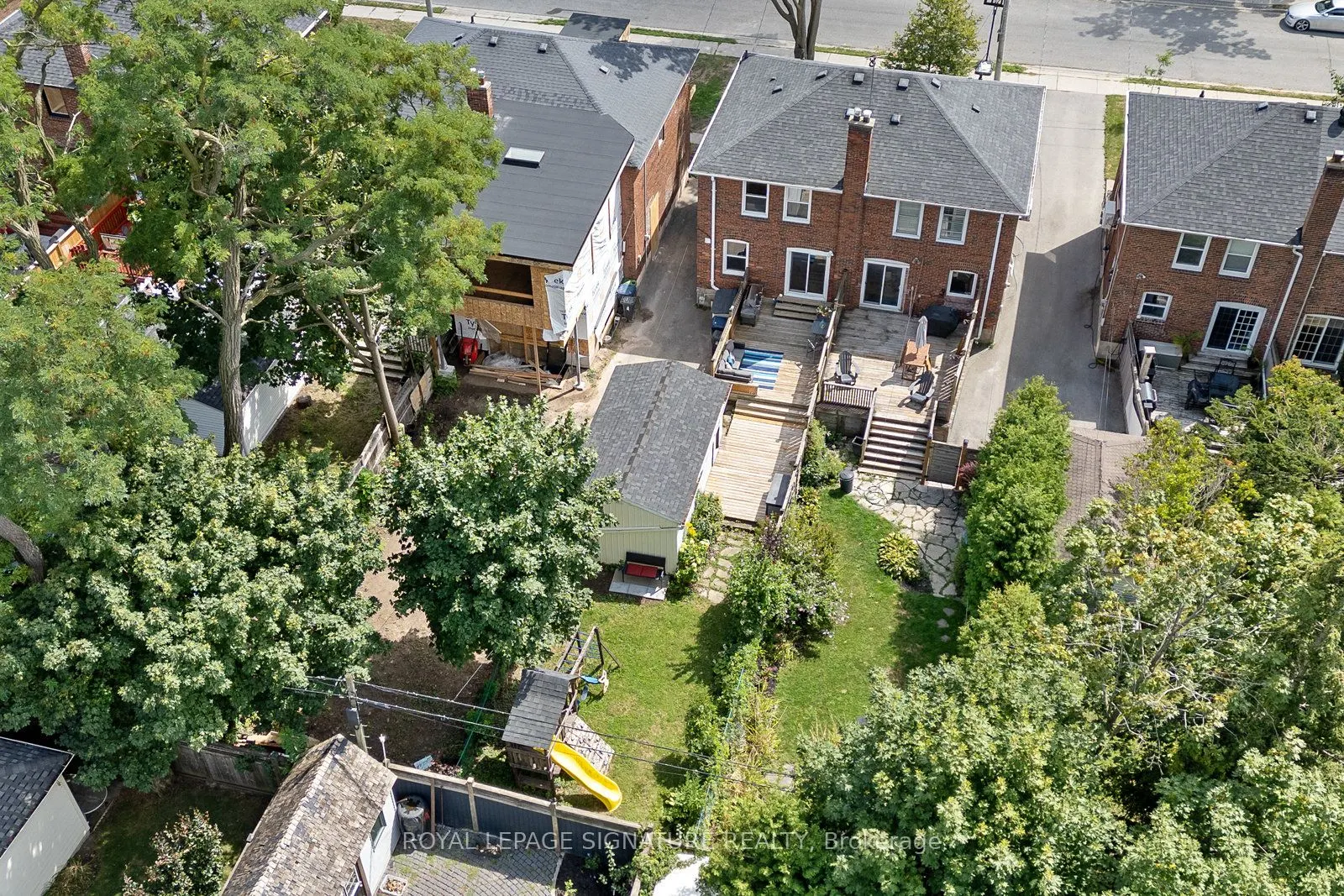 18 Vanderhoof Avenue