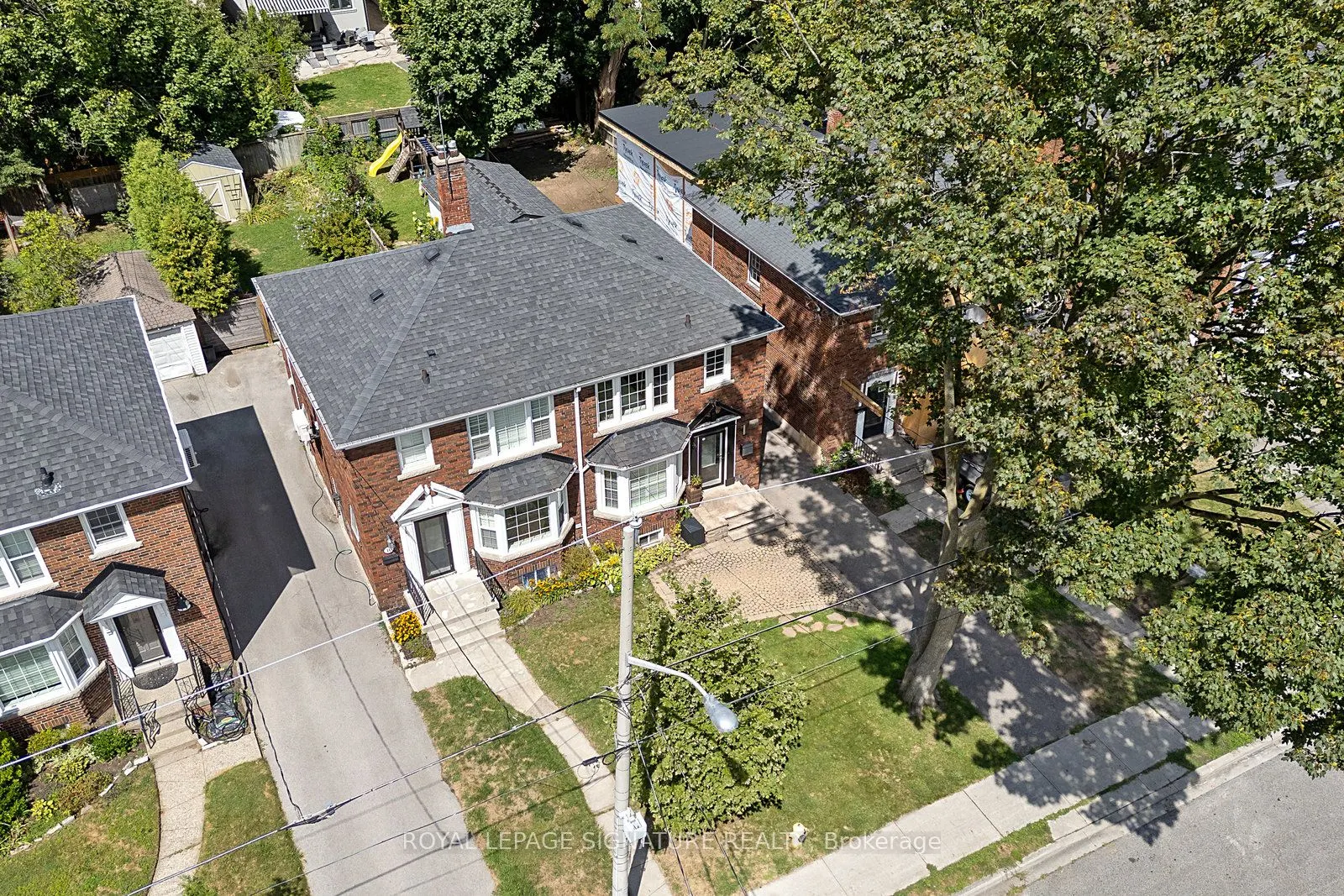 18 Vanderhoof Avenue