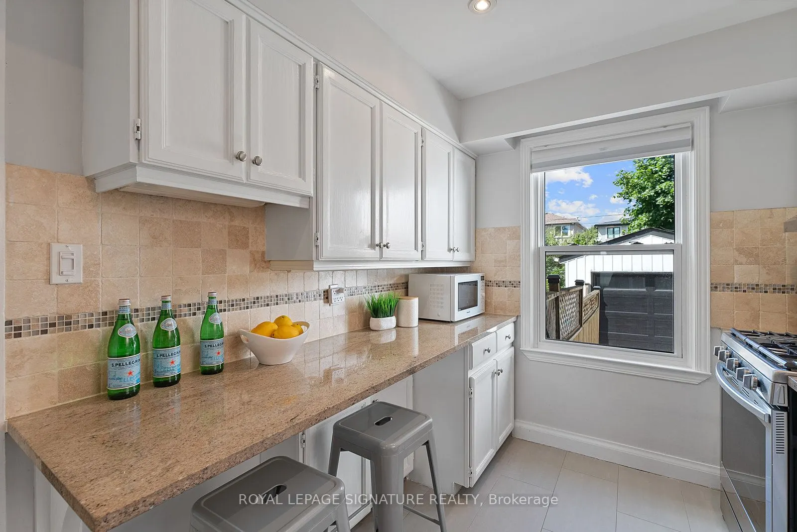 18 Vanderhoof Avenue