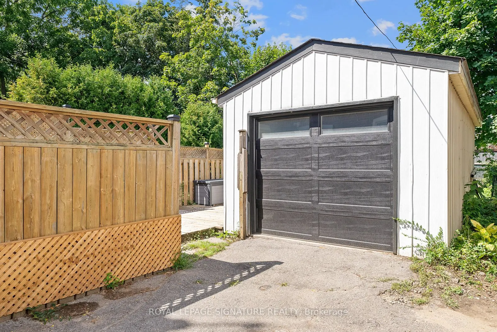 18 Vanderhoof Avenue