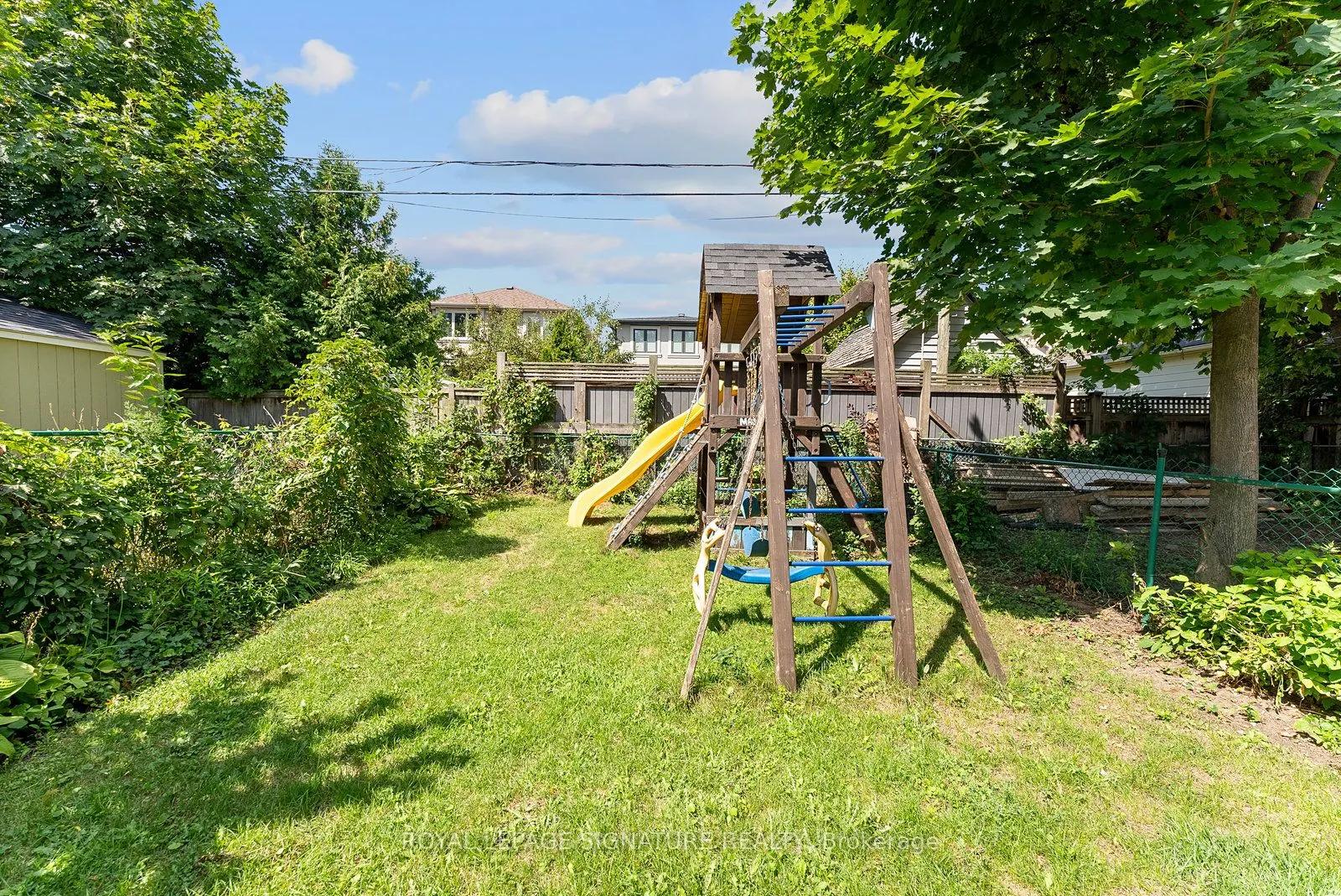 18 Vanderhoof Avenue