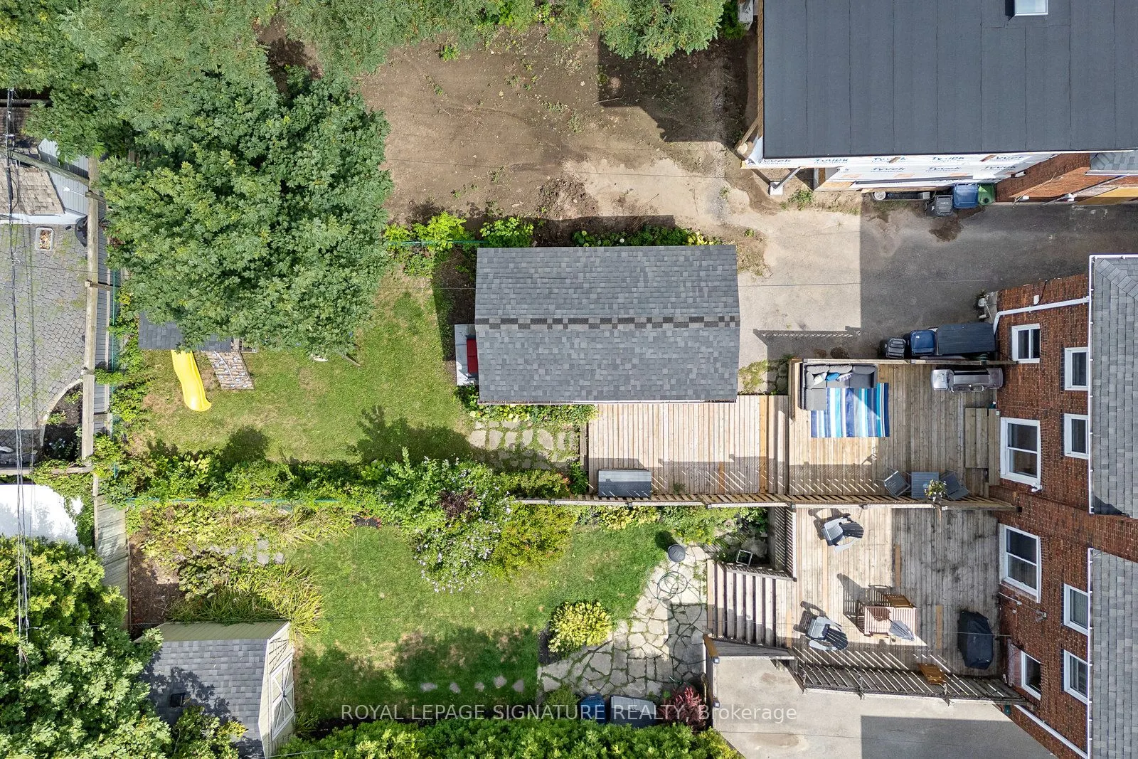 18 Vanderhoof Avenue