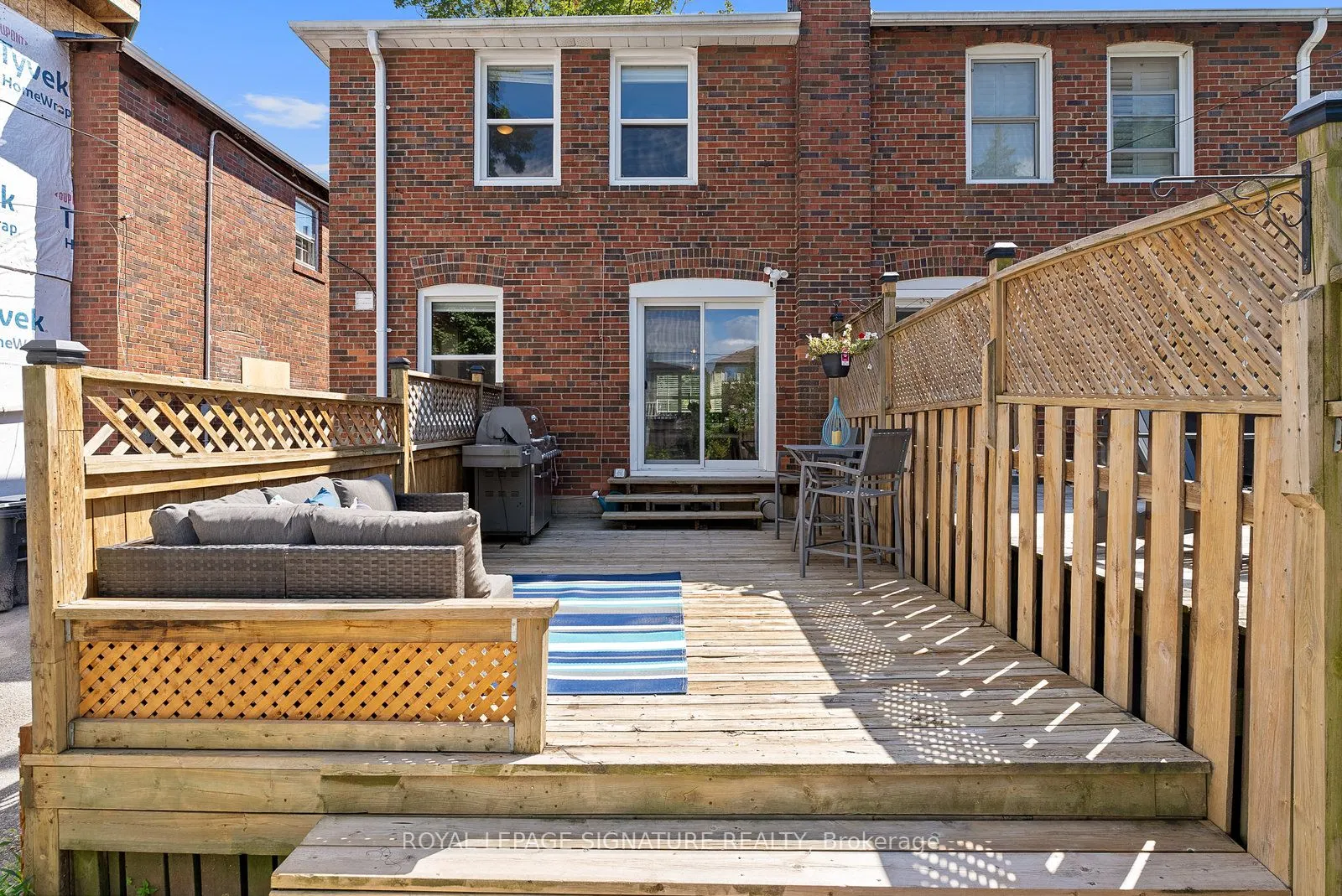 18 Vanderhoof Avenue