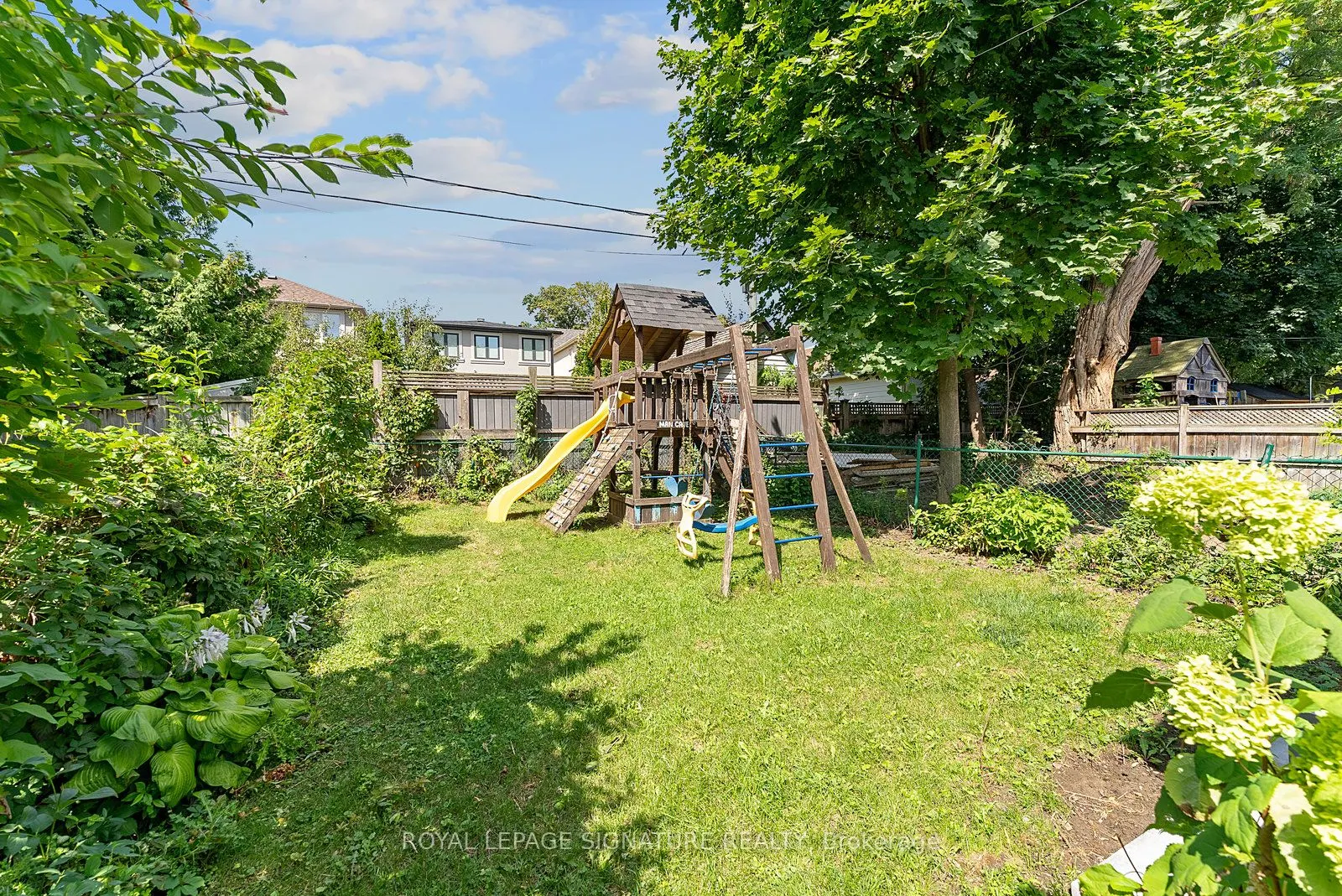 18 Vanderhoof Avenue
