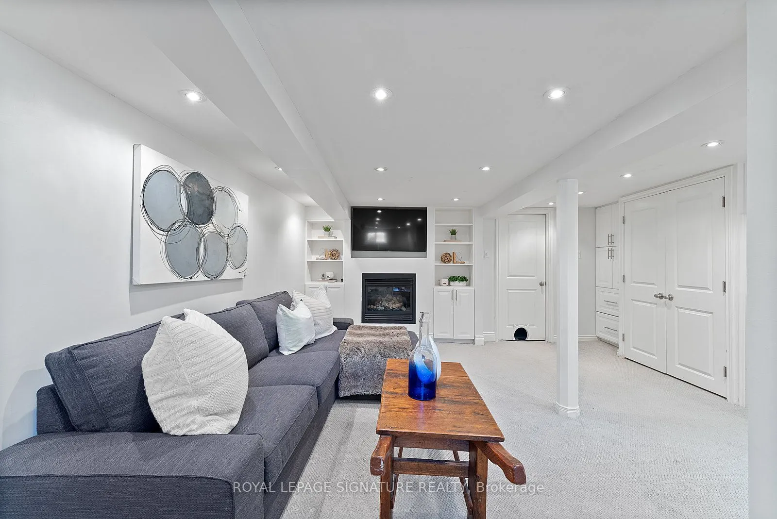 18 Vanderhoof Avenue