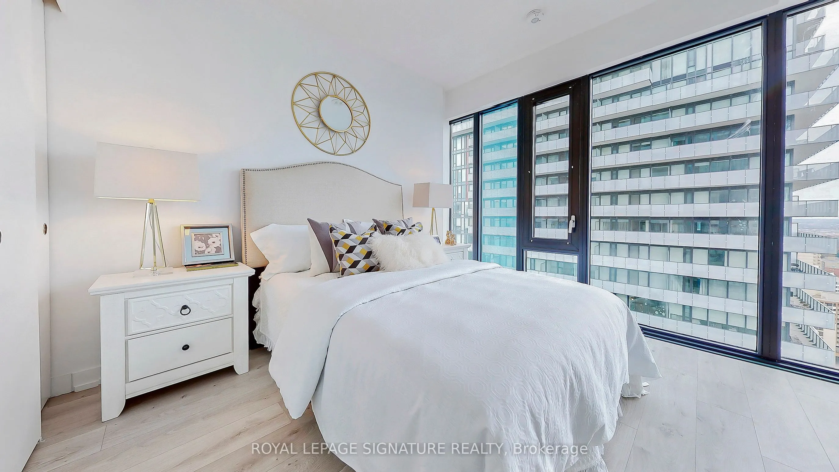 161 Roehampton Avenue, #2809