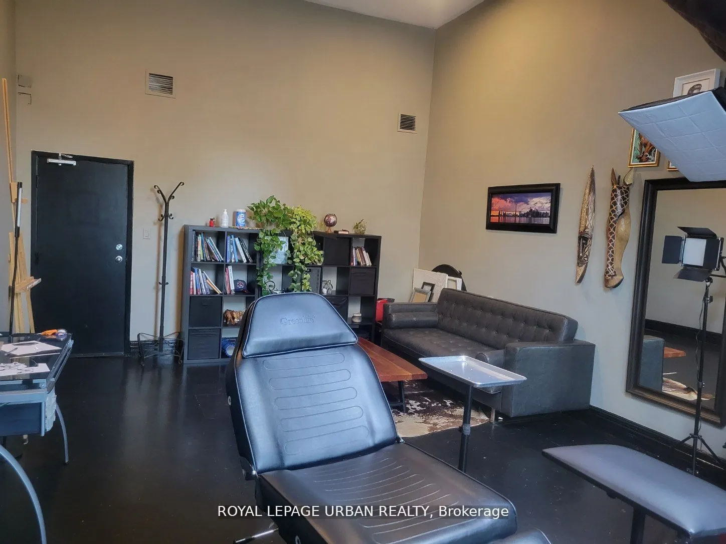 1089 Queen Street W, #408