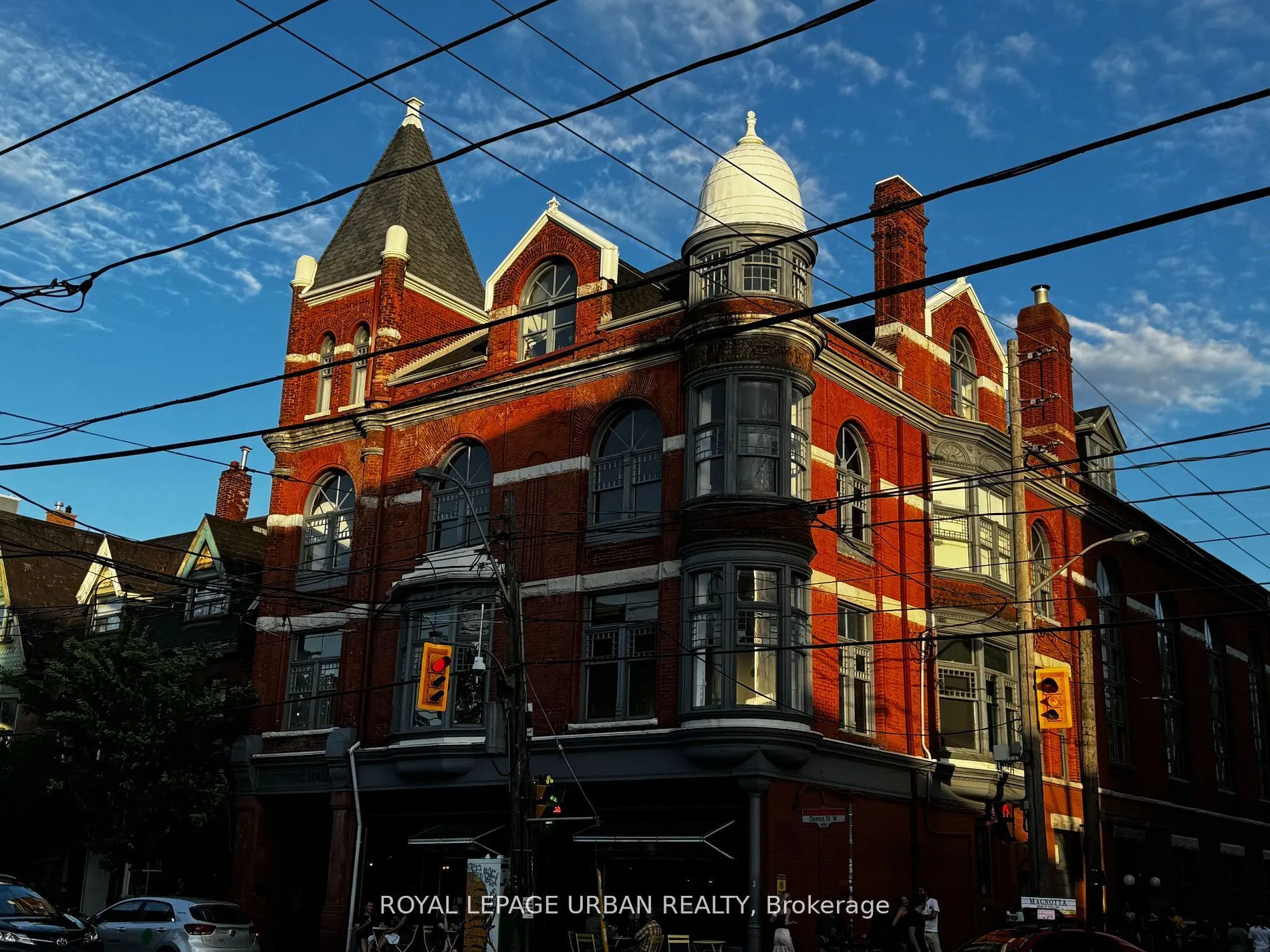 1089 Queen Street W, #409