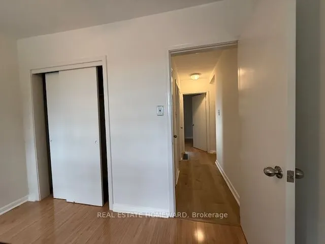 90 Roanoke Road, #Main Fl