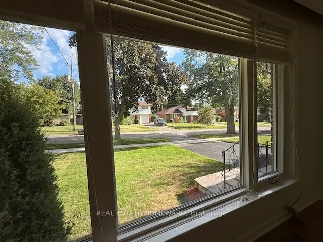 90 Roanoke Road, #Main Fl