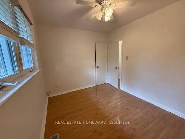 90 Roanoke Road, #Main Fl