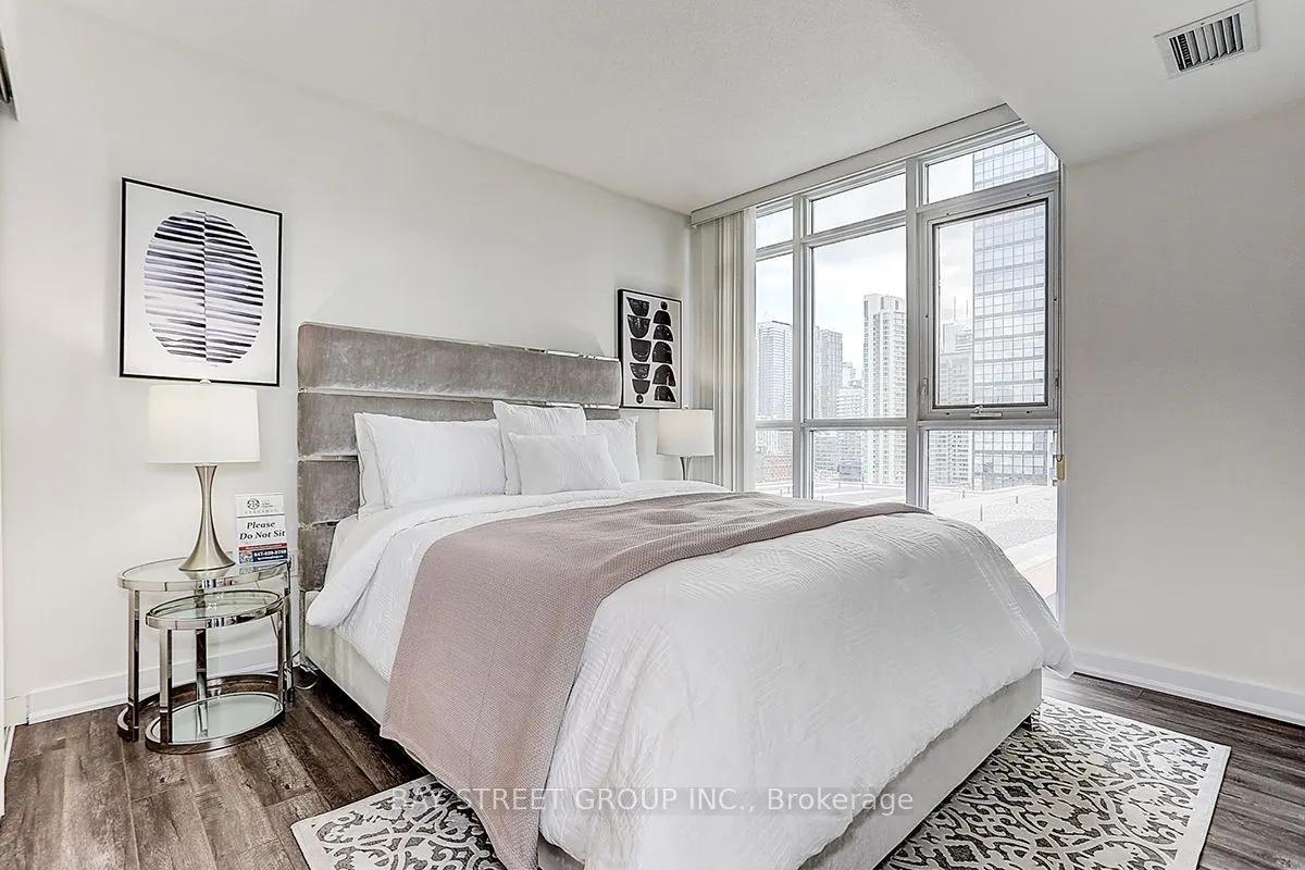15 Iceboat Terrace, #1206
