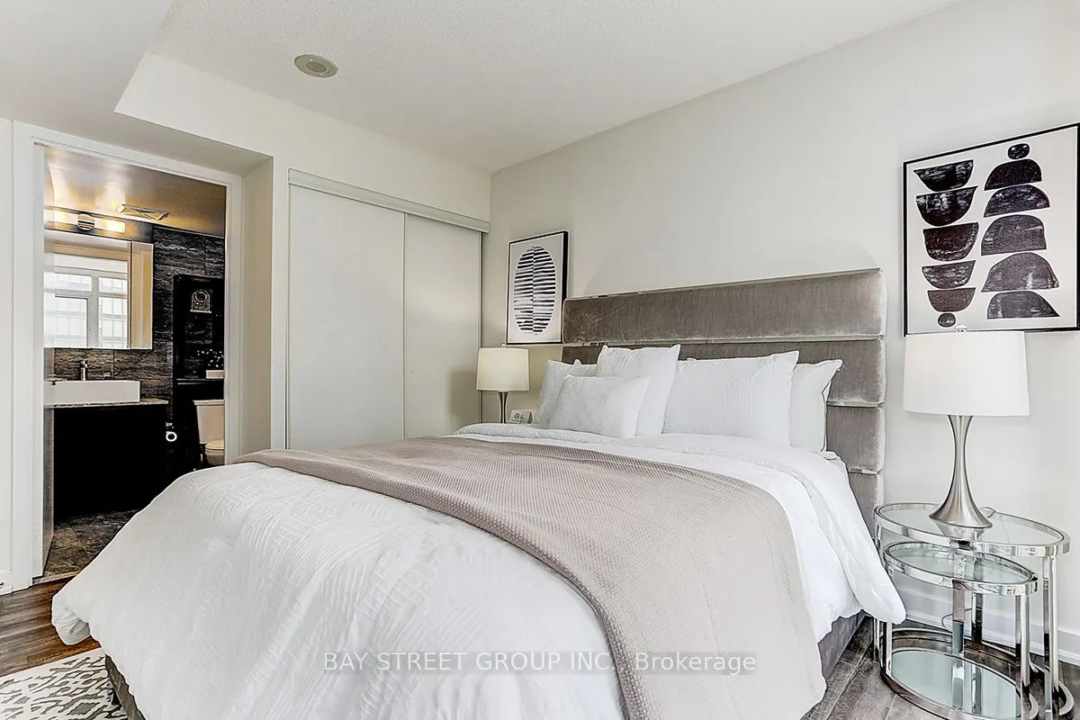 15 Iceboat Terrace, #1206