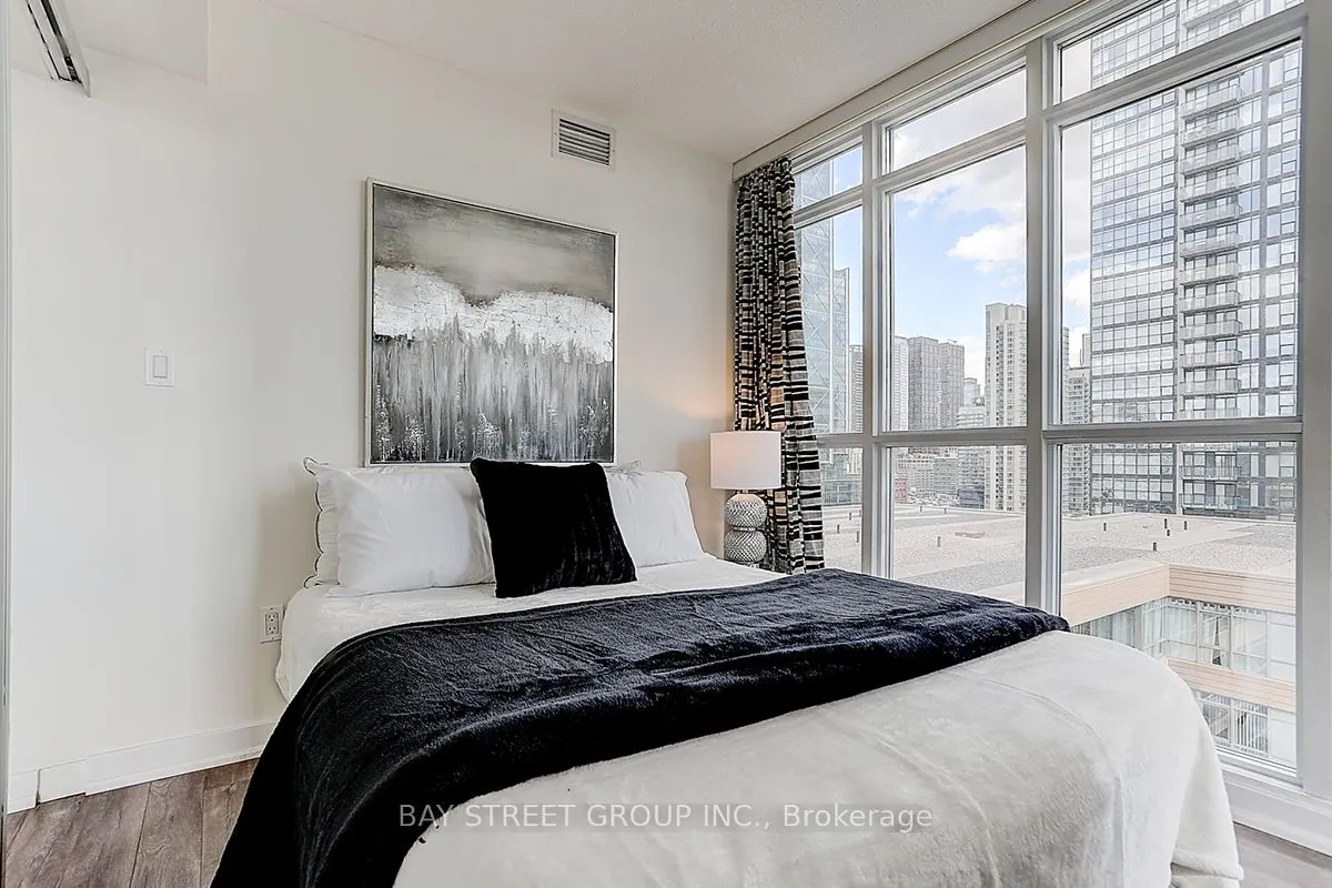 15 Iceboat Terrace, #1206