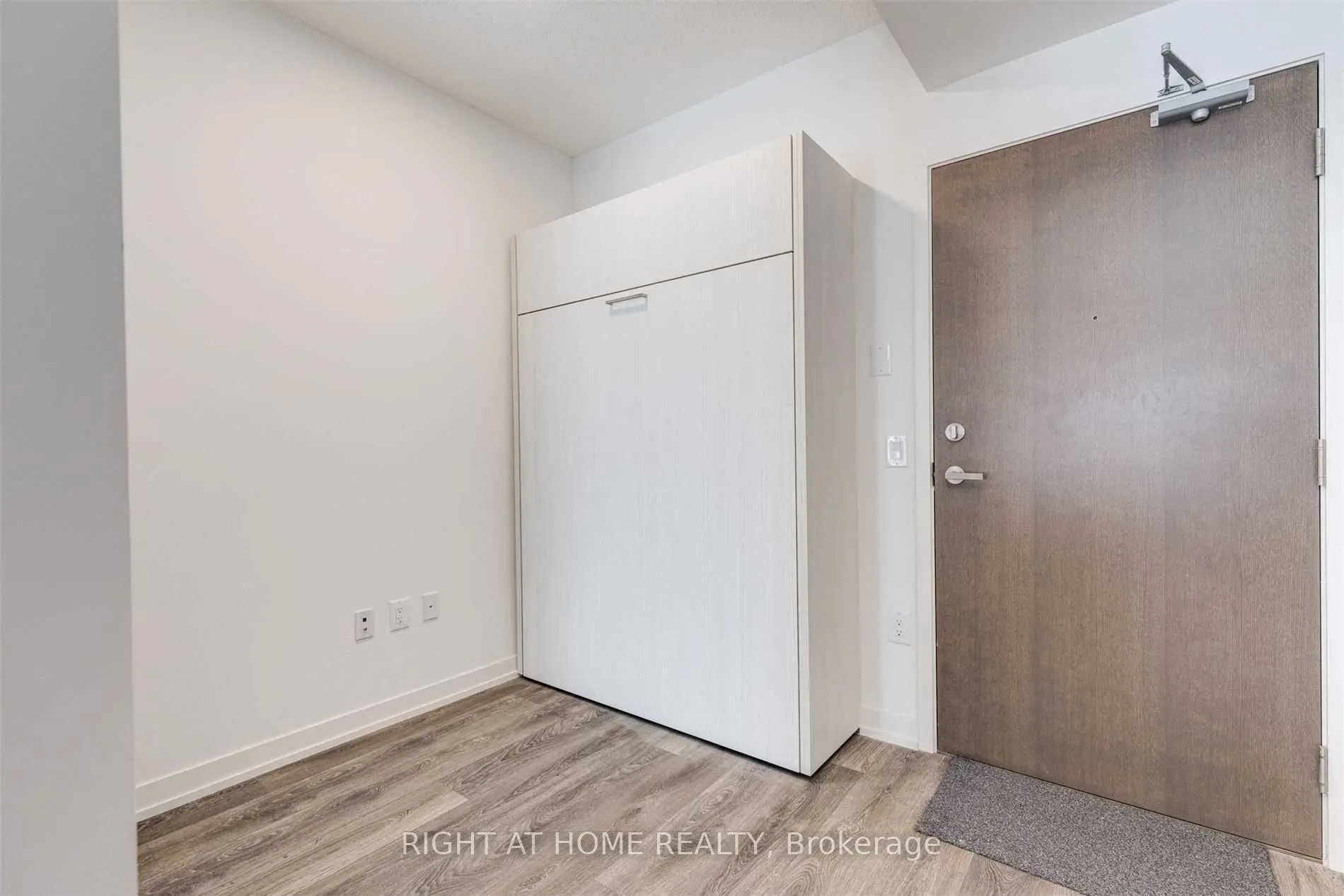 15 Lower Jarvis Street, #908