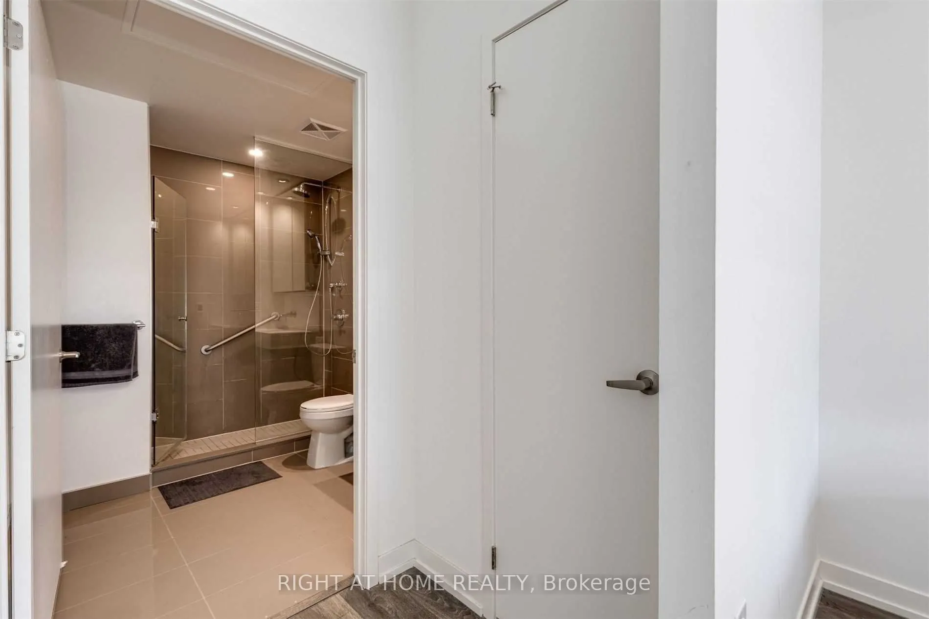 15 Lower Jarvis Street, #908