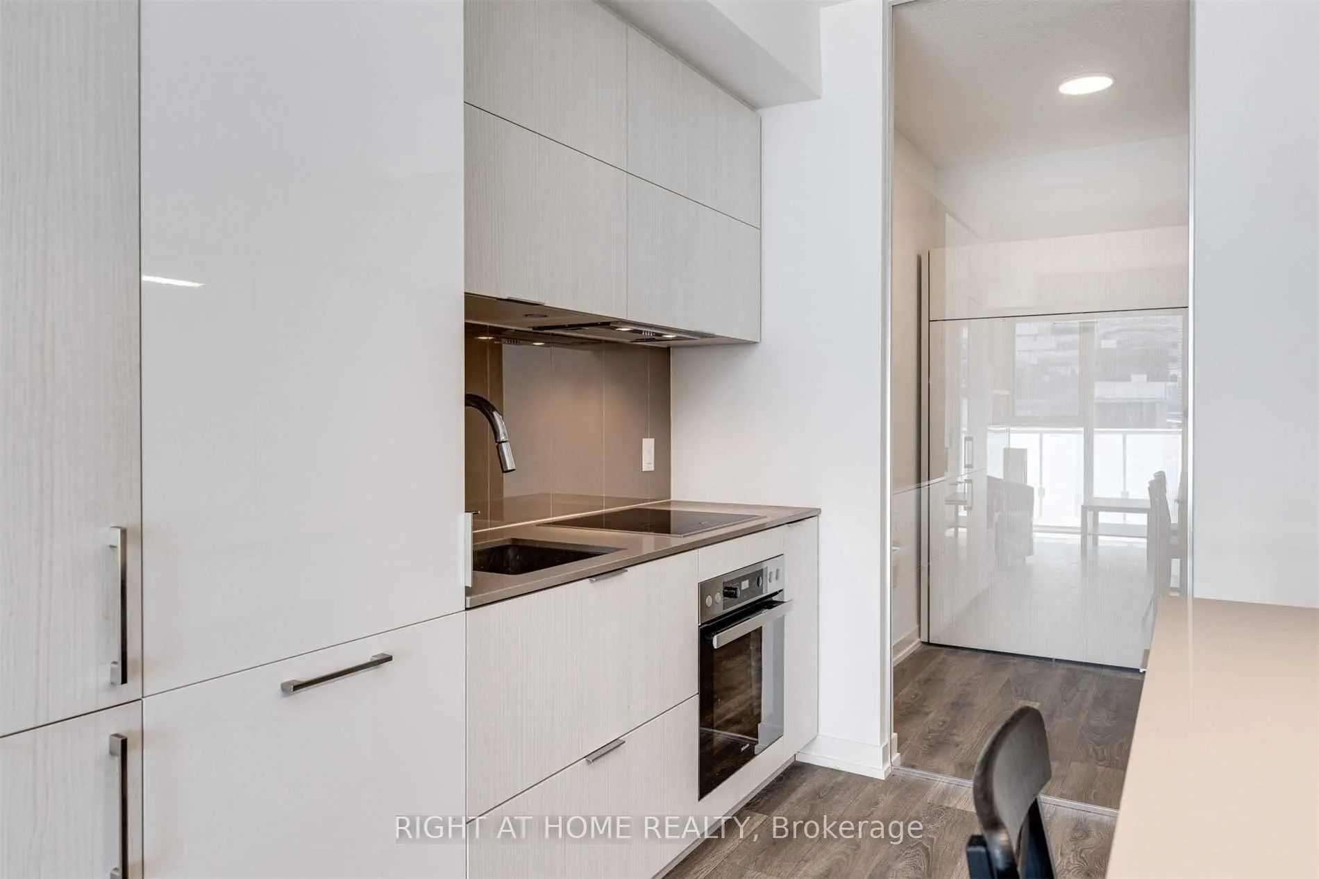 15 Lower Jarvis Street, #908
