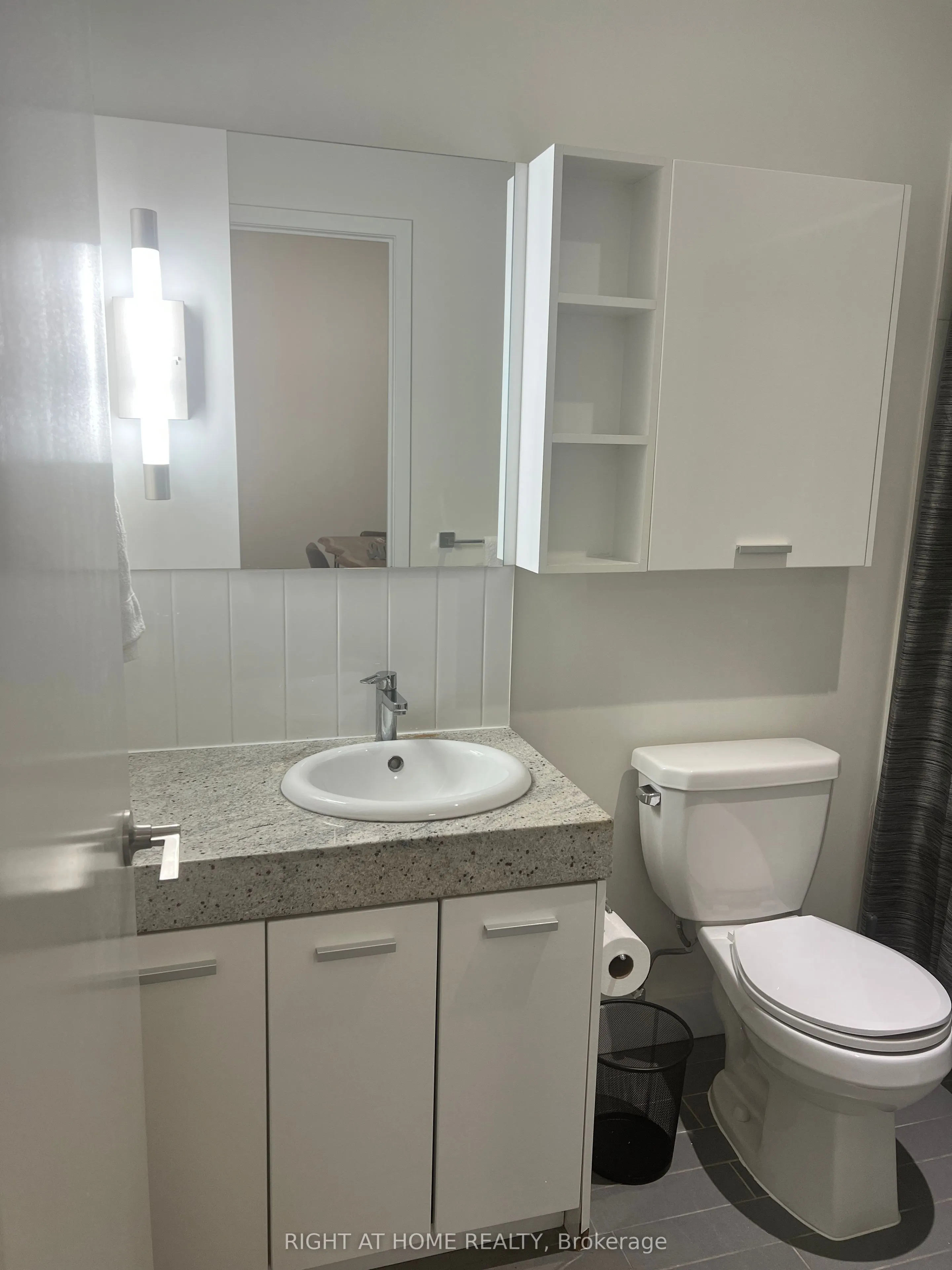 33 Singer Court, #2101