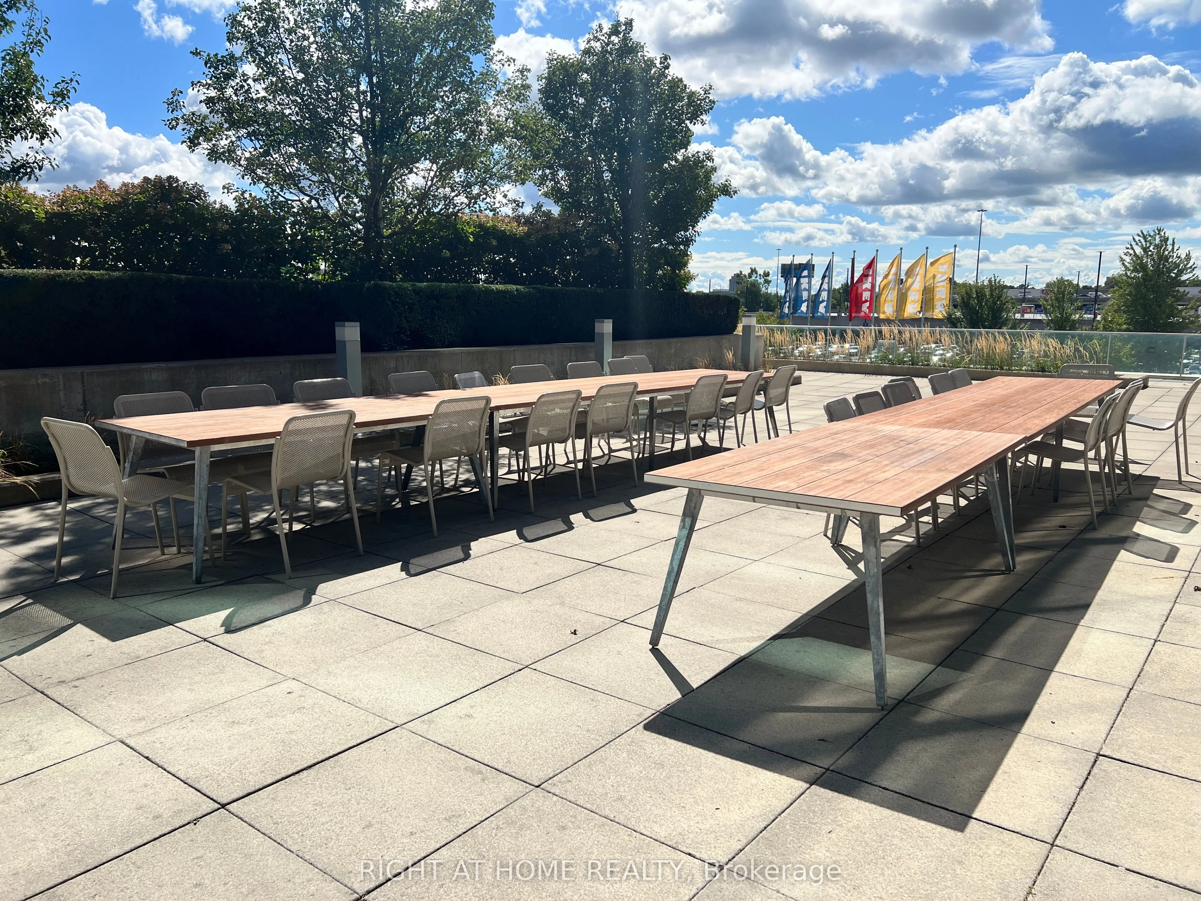 33 Singer Court, #2101