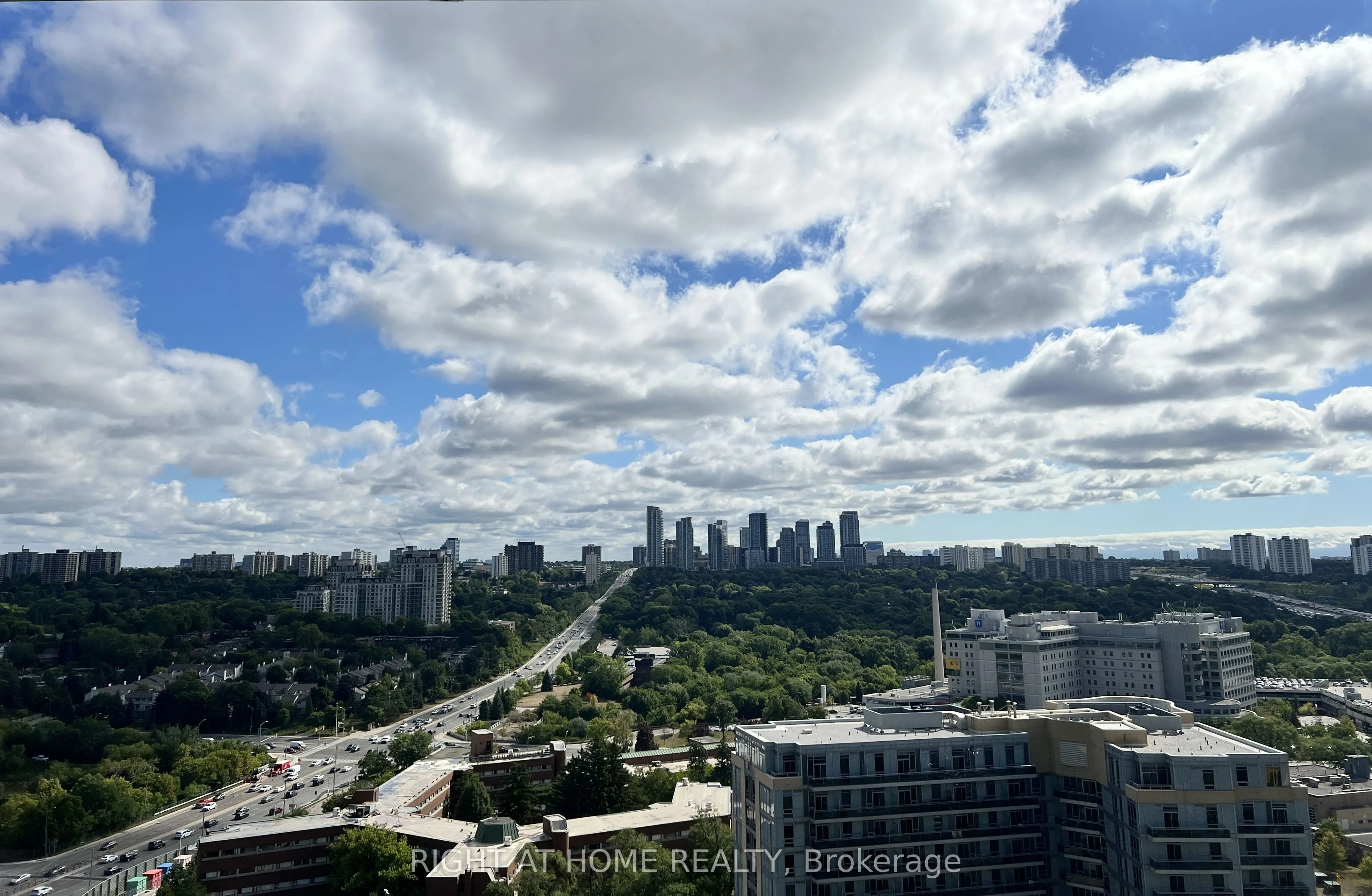 33 Singer Court, #2101