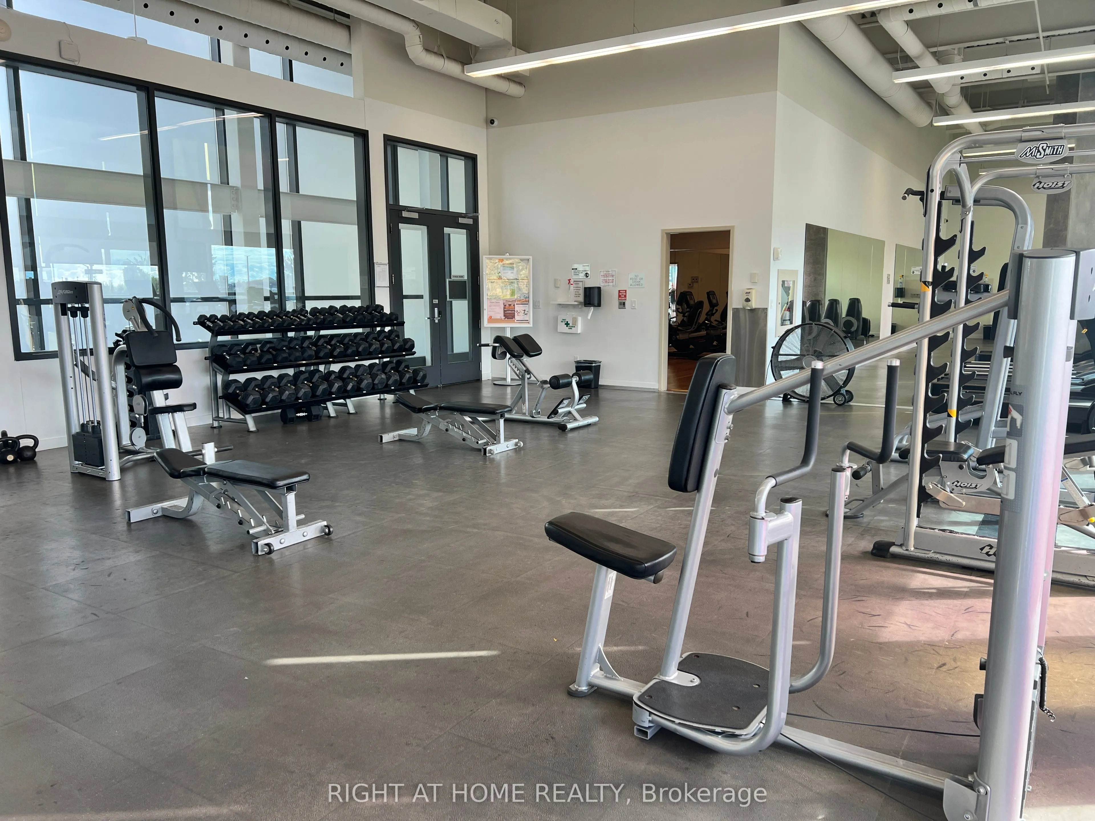 33 Singer Court, #2101