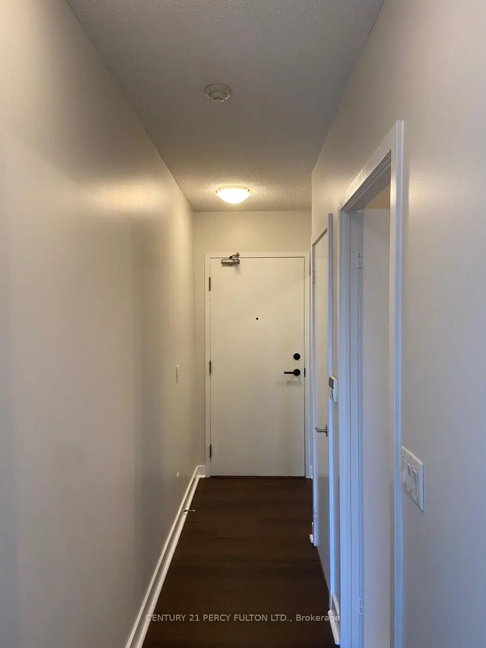 120 Dallimore Circle, #824