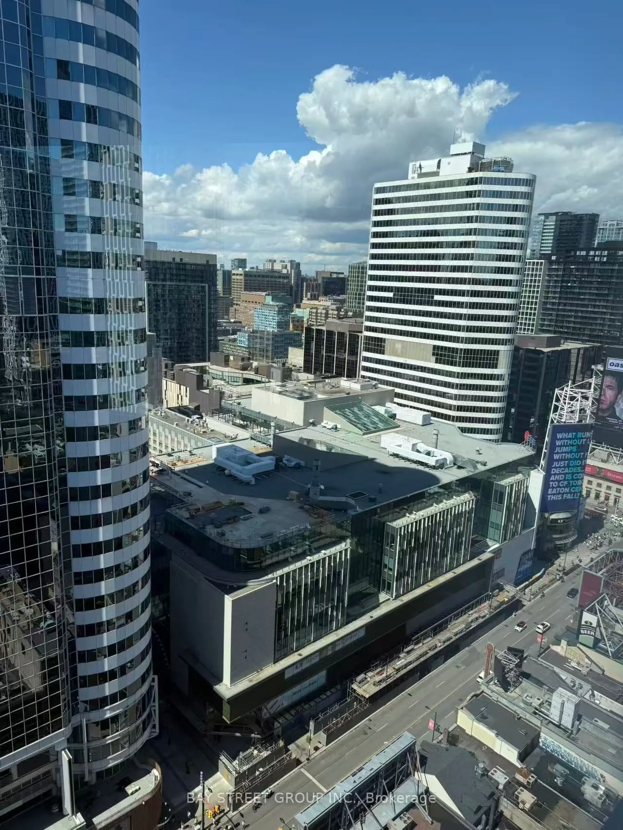 210 Victoria Street, #3011