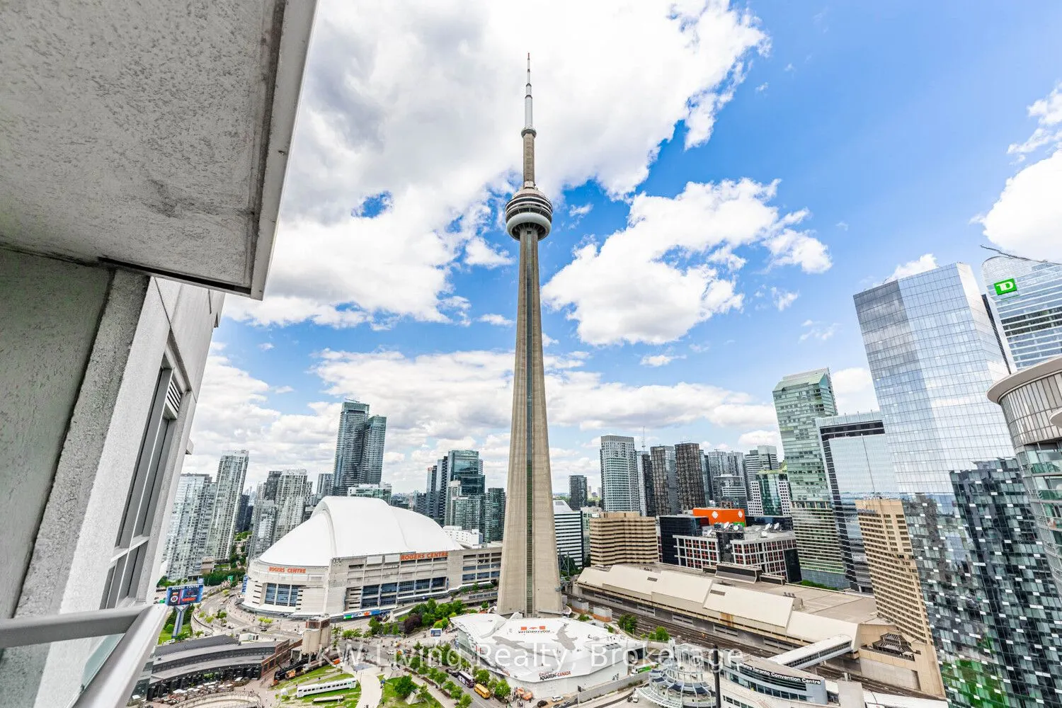 19 Grand Trunk Crescent, #3903
