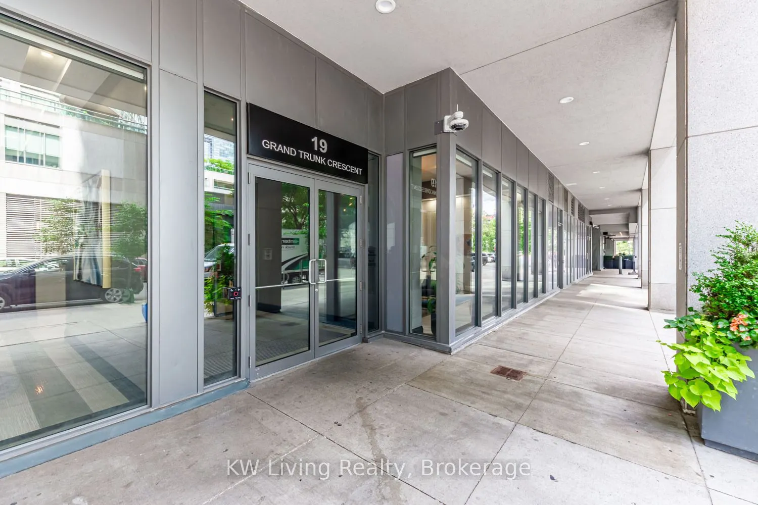 19 Grand Trunk Crescent, #3903