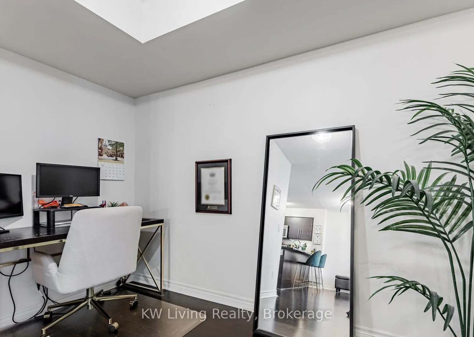 19 Grand Trunk Crescent, #3903