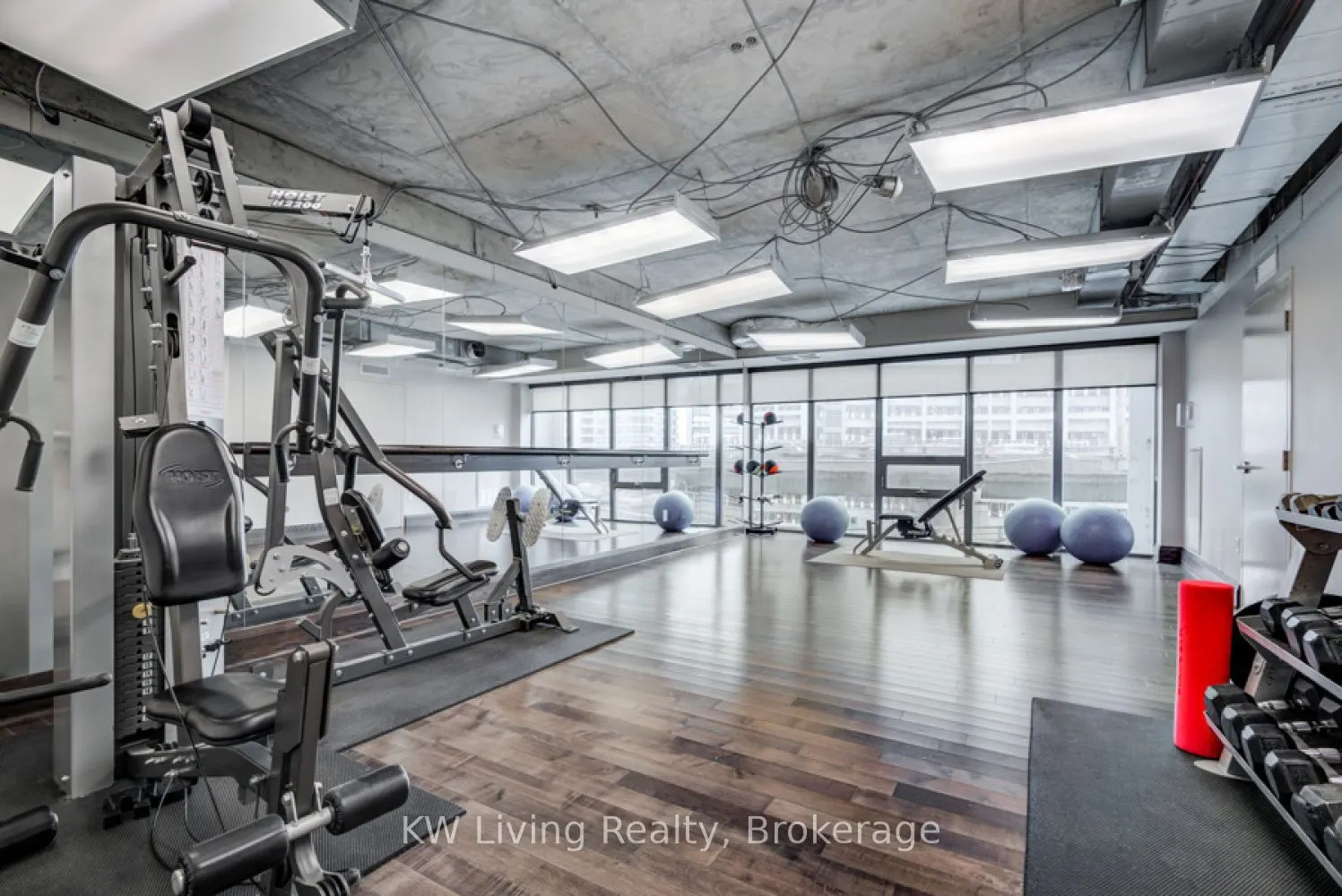 19 Grand Trunk Crescent, #3903