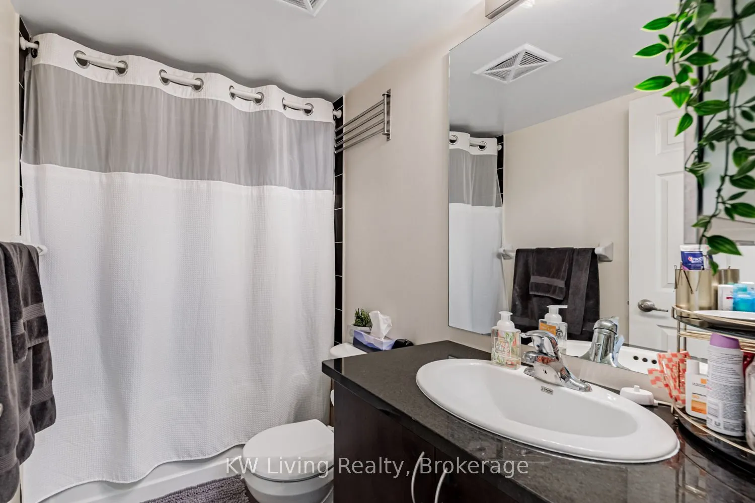 19 Grand Trunk Crescent, #3903